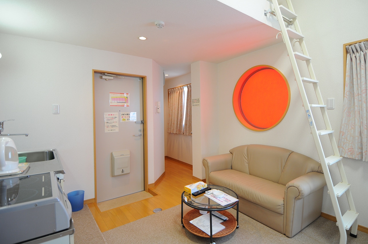 E type room 306