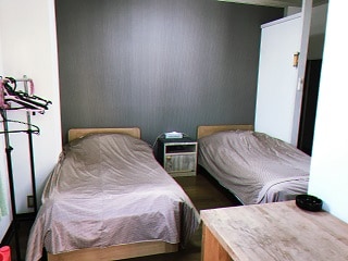 Twin room 