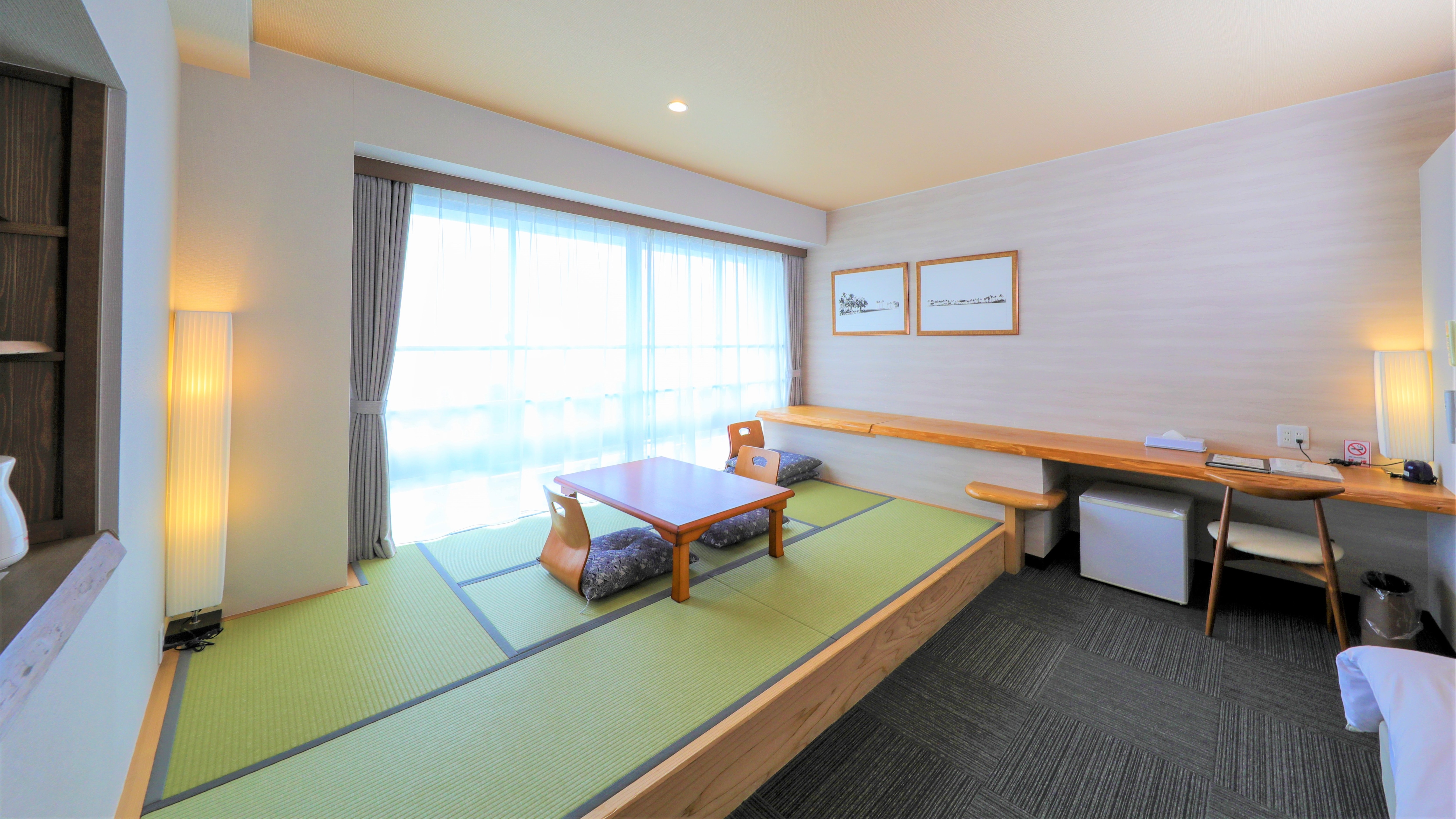 Japanese-Western room