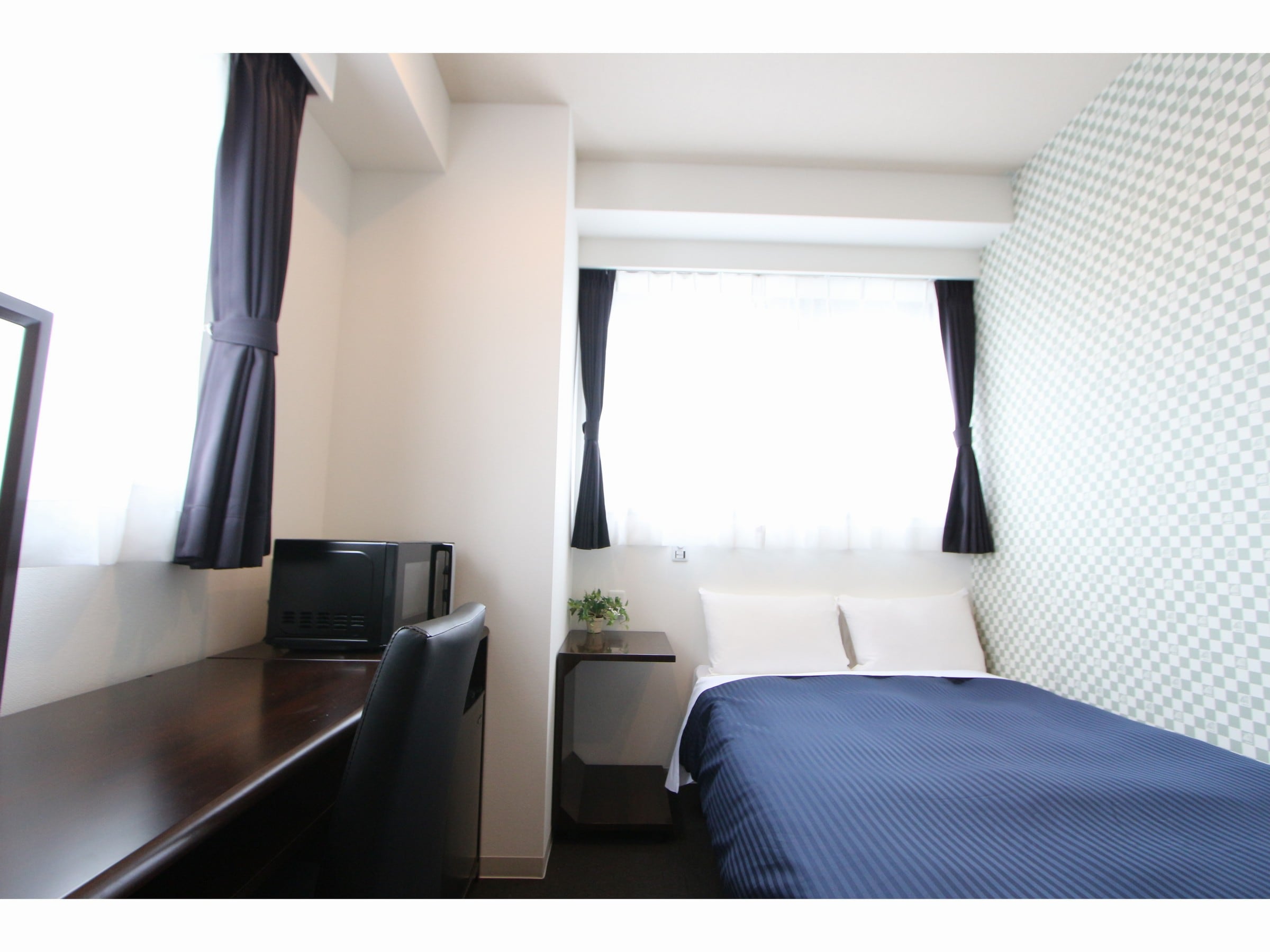 Single room 10㎡ Ukuran tempat tidur: 120 & kali; 200cm Jumlah orang maksimum: 2 orang Jumlah kamar: 43 Kamar bebas rokok: Ya