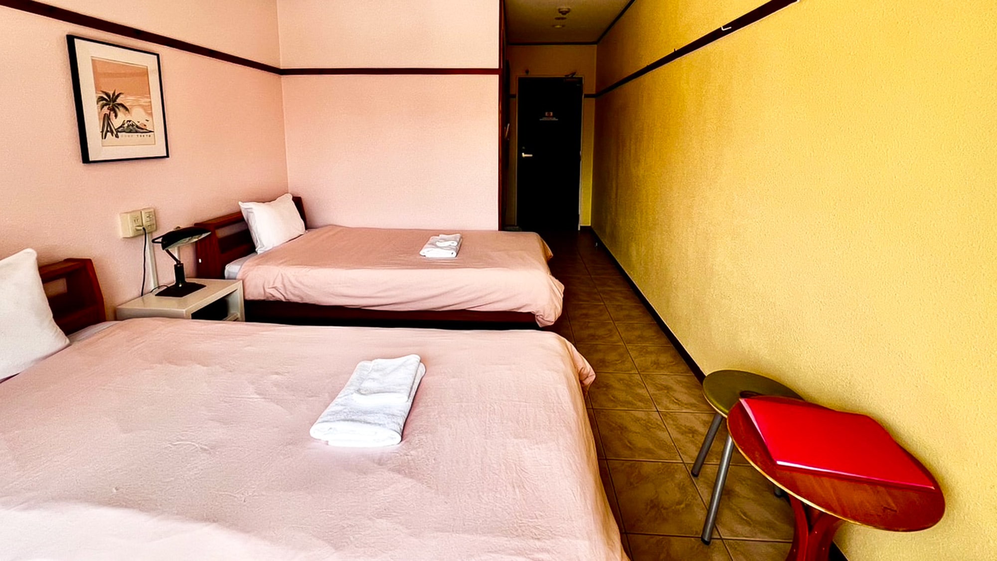 ・[双床房] 享受轻松的海岛之旅。双床间，配备空调和浴室