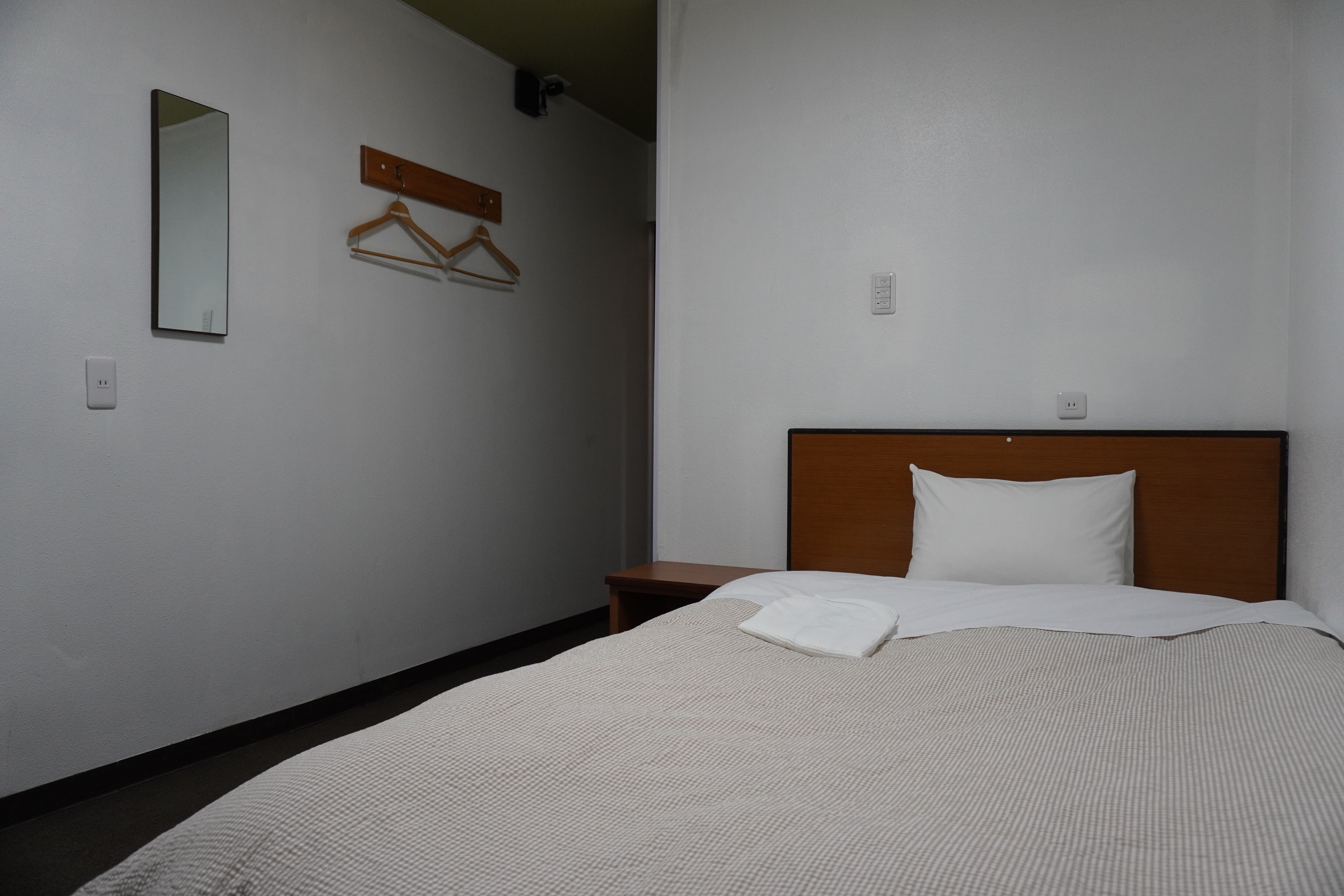 Semi-double room