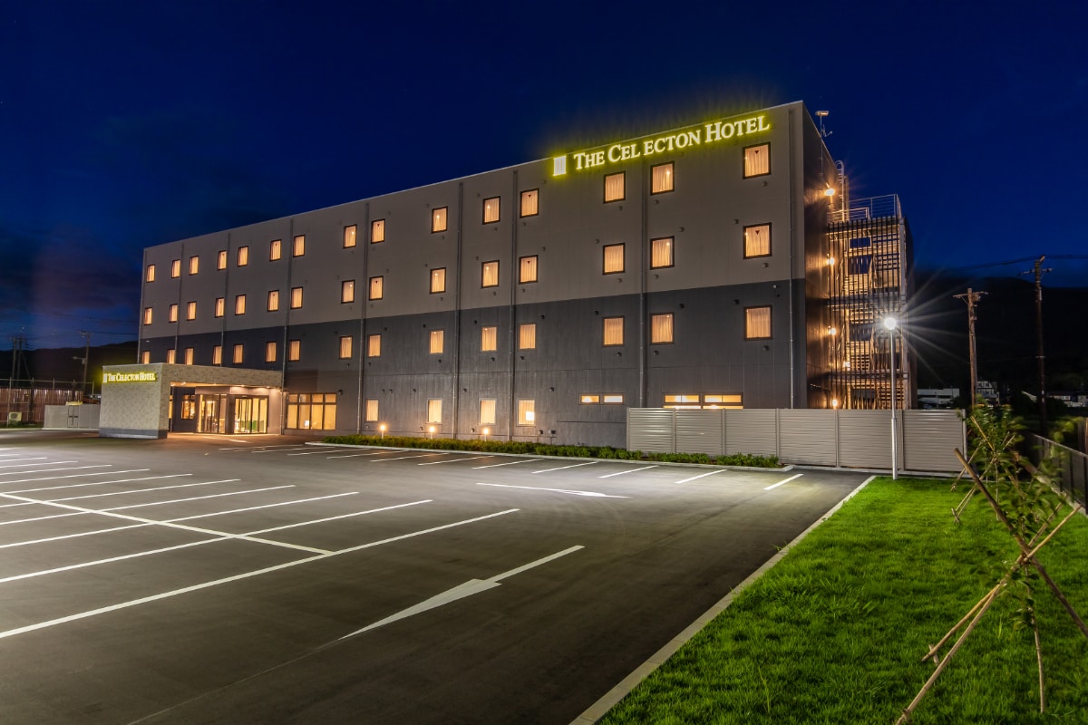 [Ngoại thất] Trạm trung chuyển Celecton Mt. Fuji Gotemba (ban đêm)