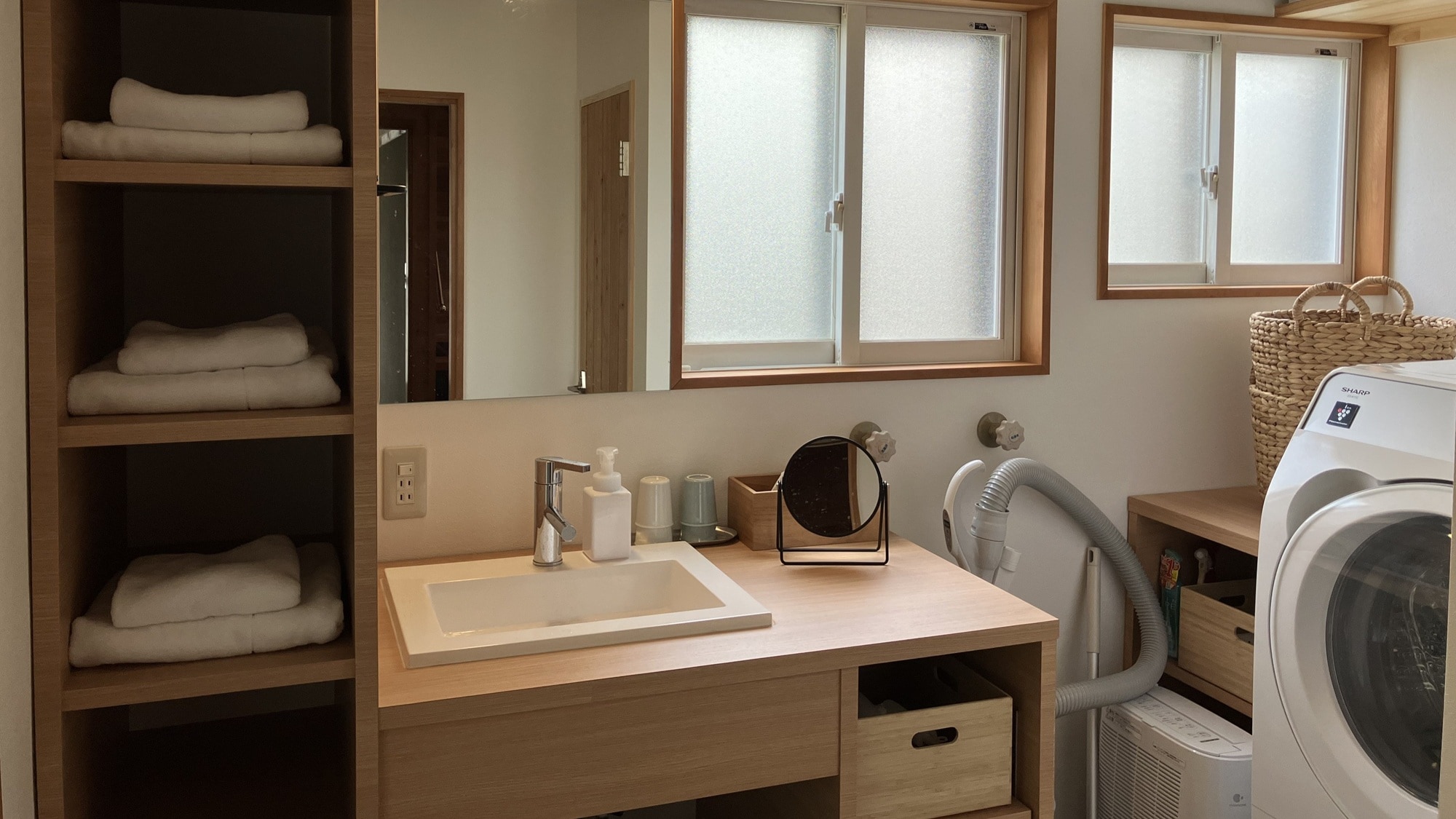 1F洗手間|提供毛巾