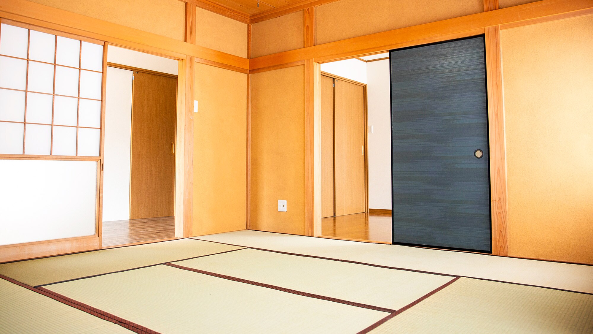 ・【일본식 방 8 다다미】 차분한 분위기의 다다미의 방.