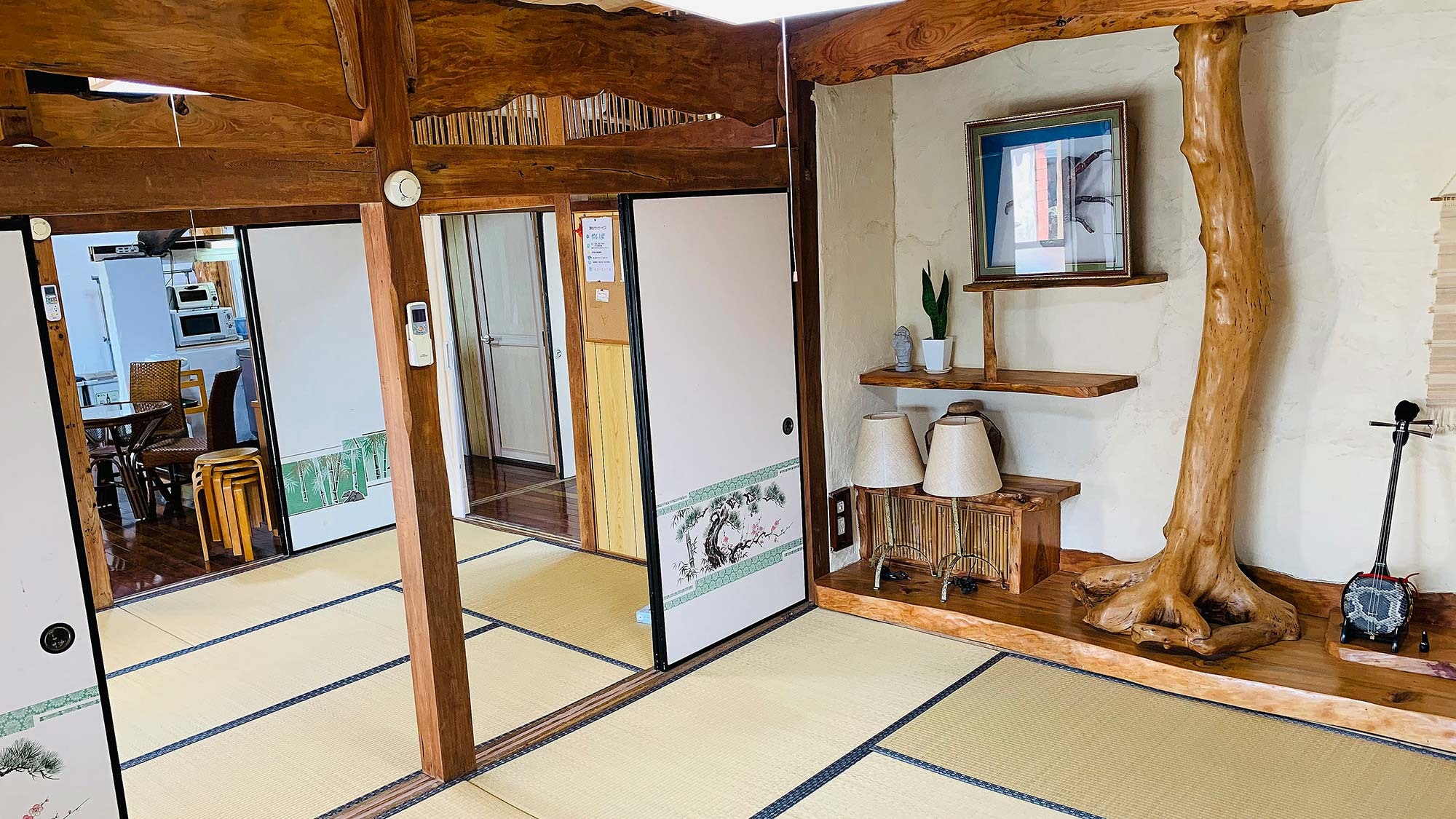 ・ "Main Building" Ichibanza: Japanese-style room with 6 tatami mats with alcove