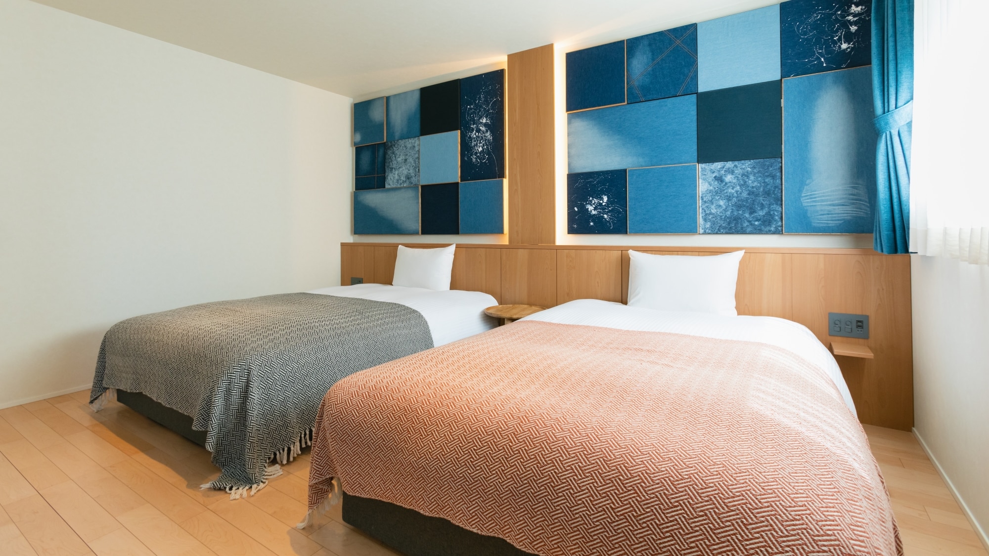 Denim Twin Room 2 | Bed