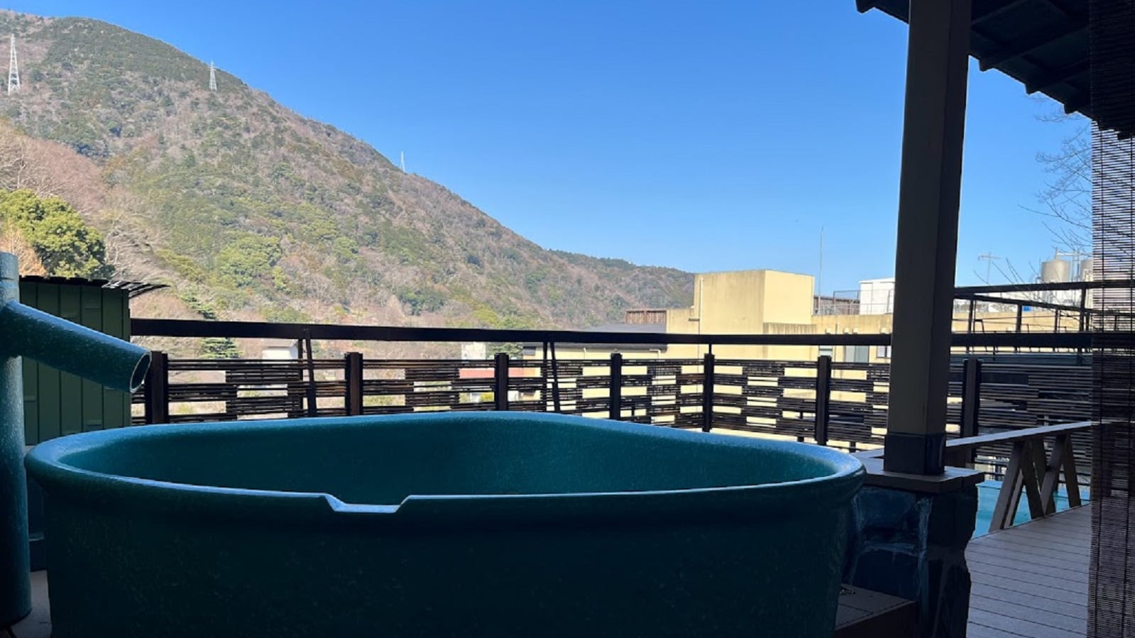 Izutsu bath