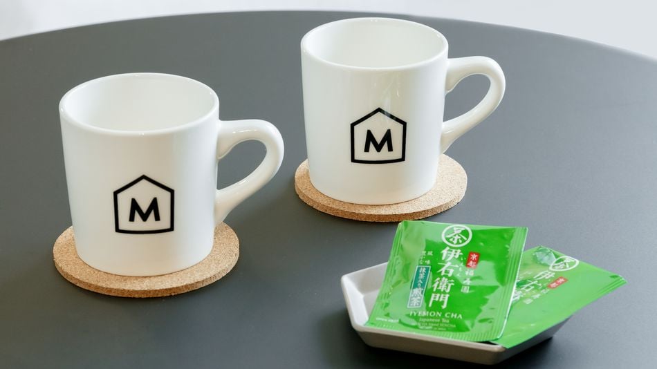 [All rooms] Tea set