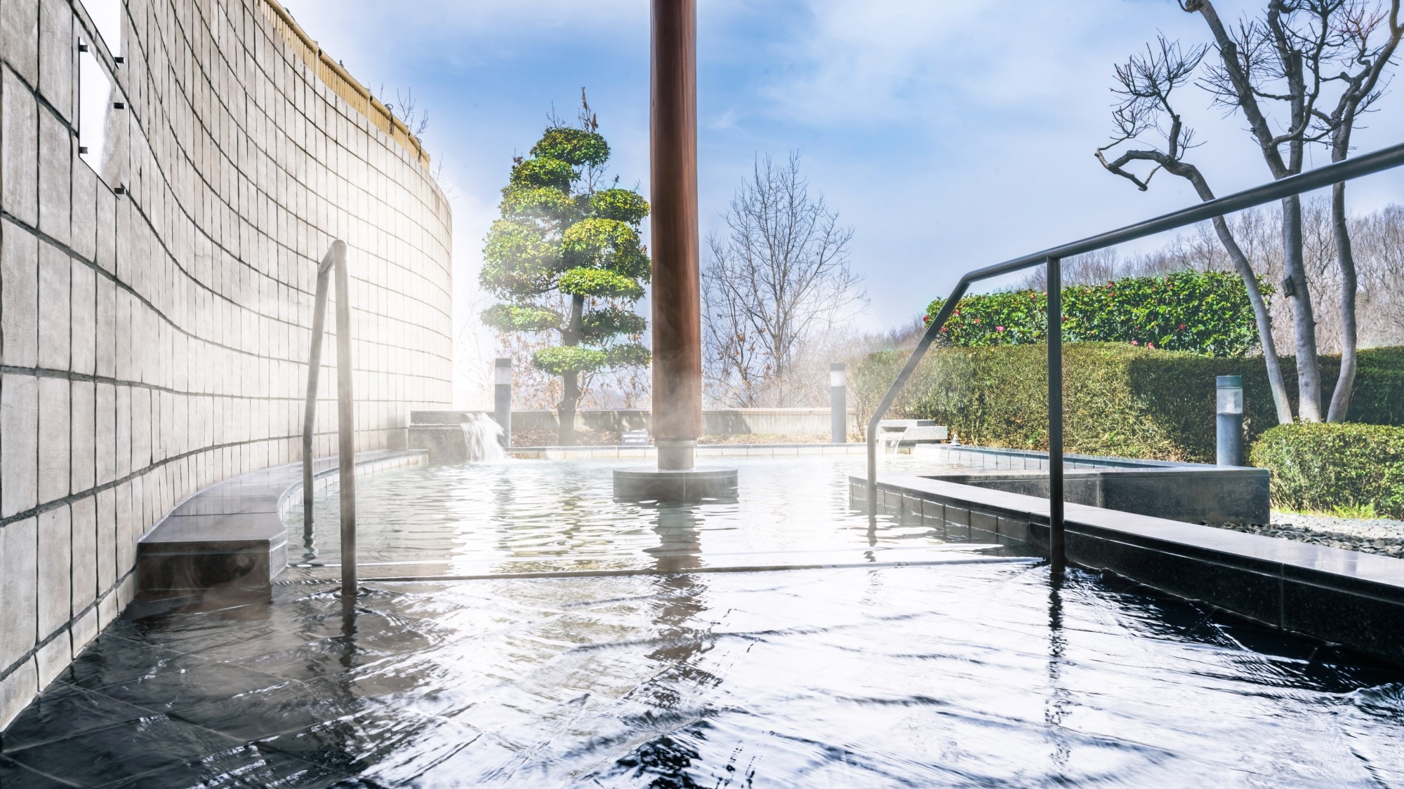 Open-air bath (image)