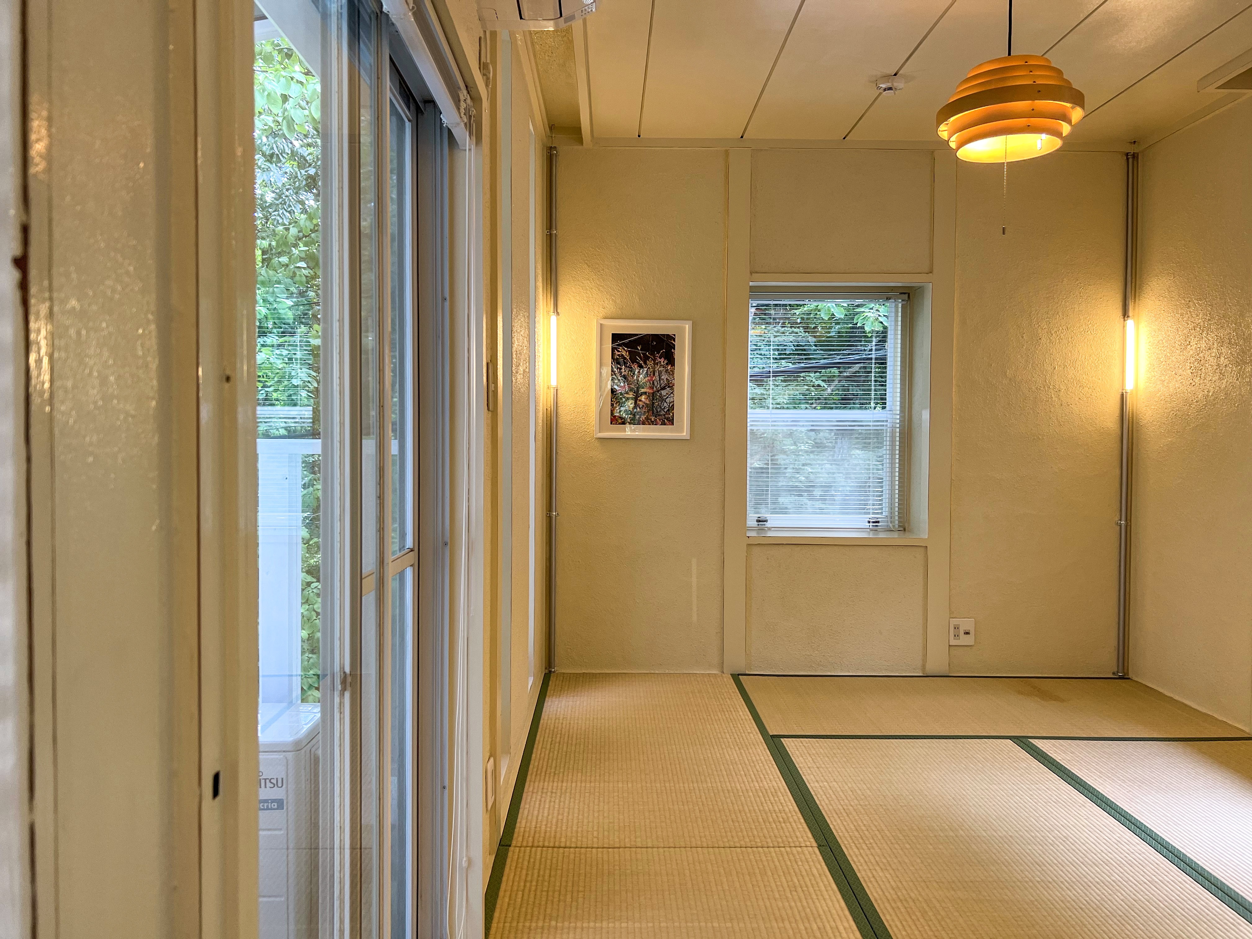 Japanese-style room