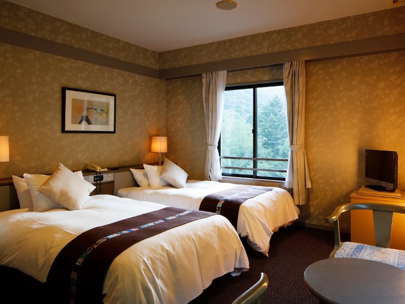 Western-style twin room