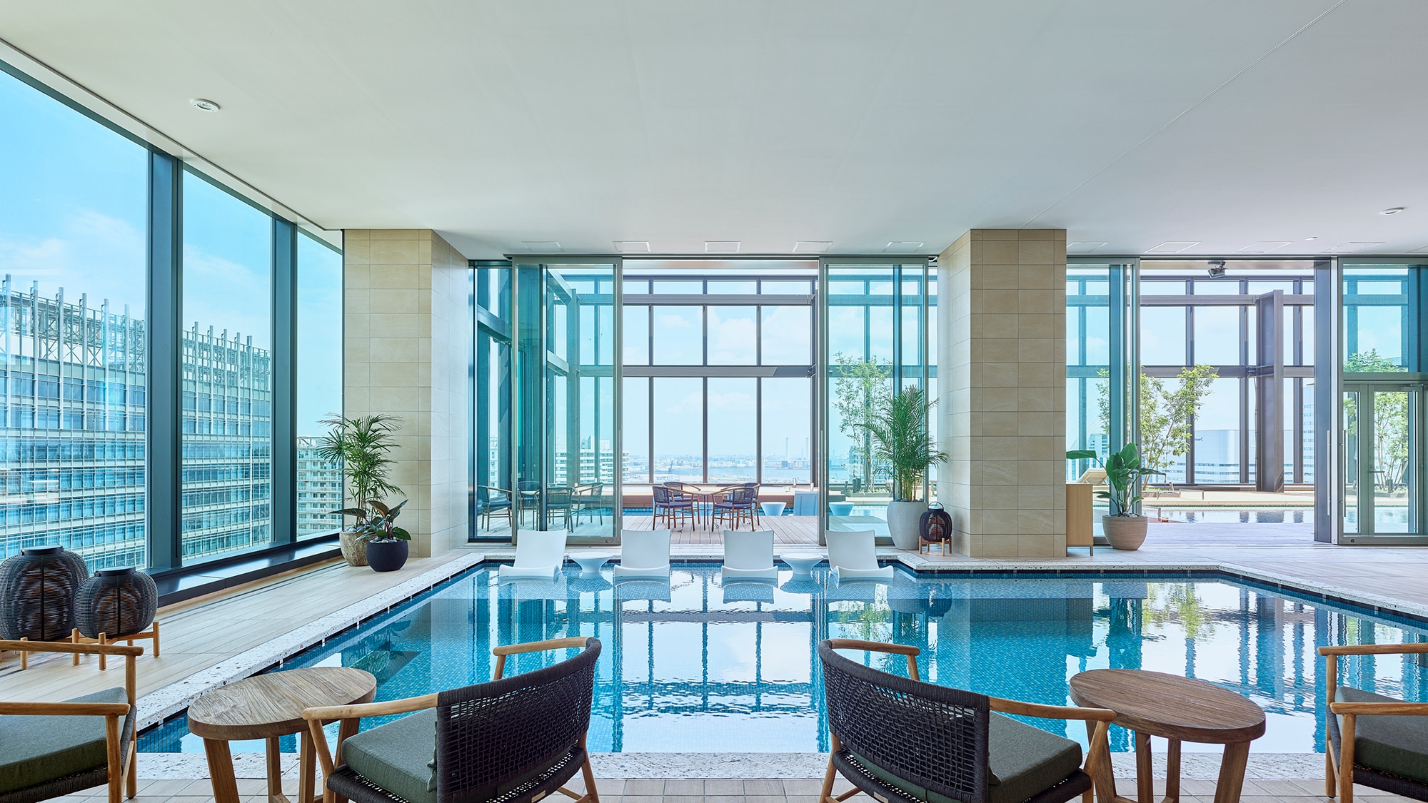 sky pool LA MAGNOLIA