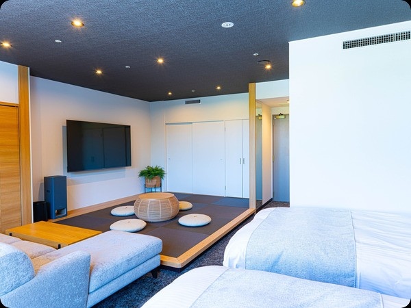 [Main Building] Premium Japanese-Western style room / Twin room + 6 tatami mat Japanese-style room / 48㎡