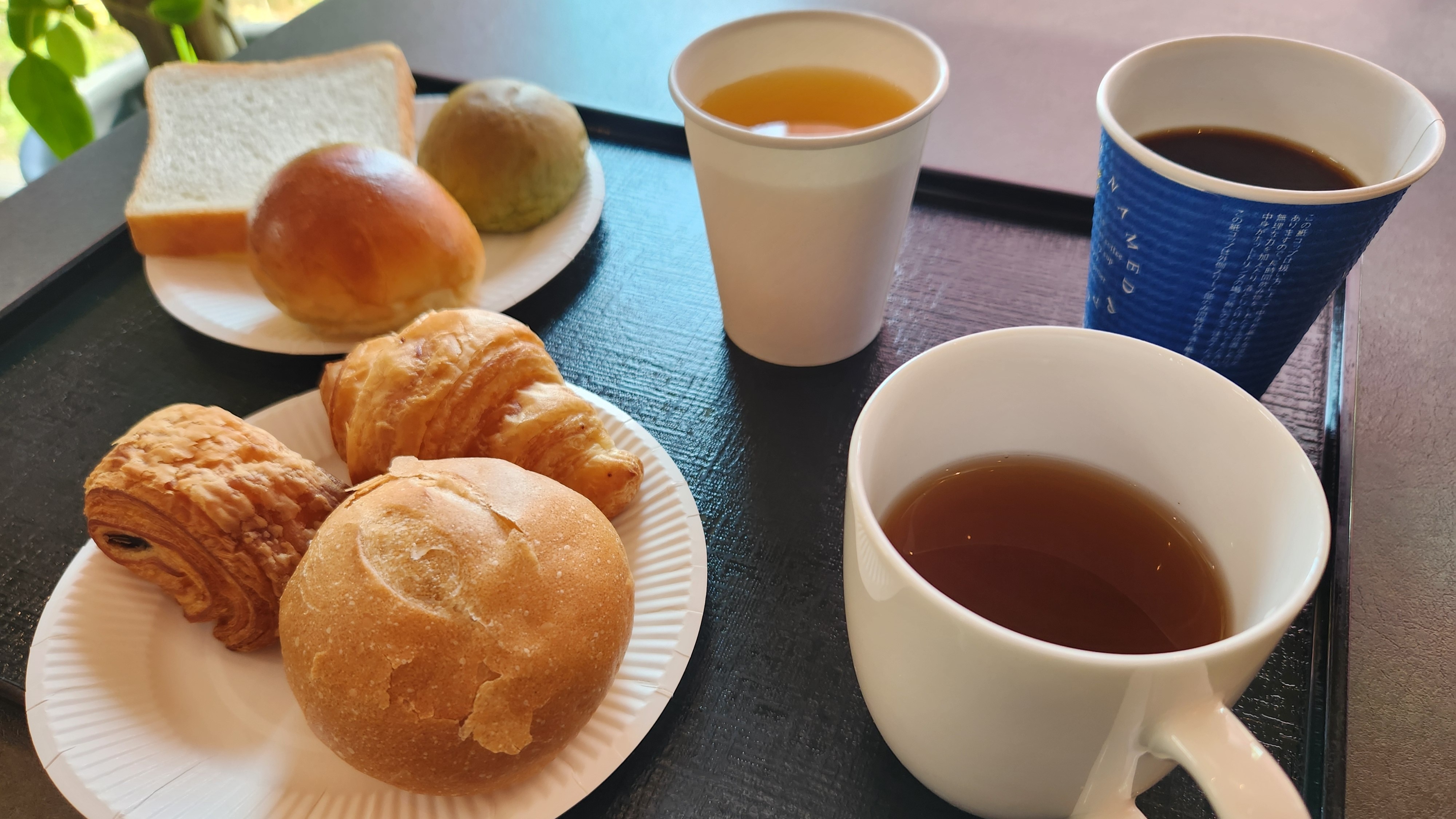 เพื่อตอบสนองต่อคำติชมของลูกค้า เราได้ปรับปรุงเมนูอาหารเช้าเบาๆ ฟรีอีกครั้ง