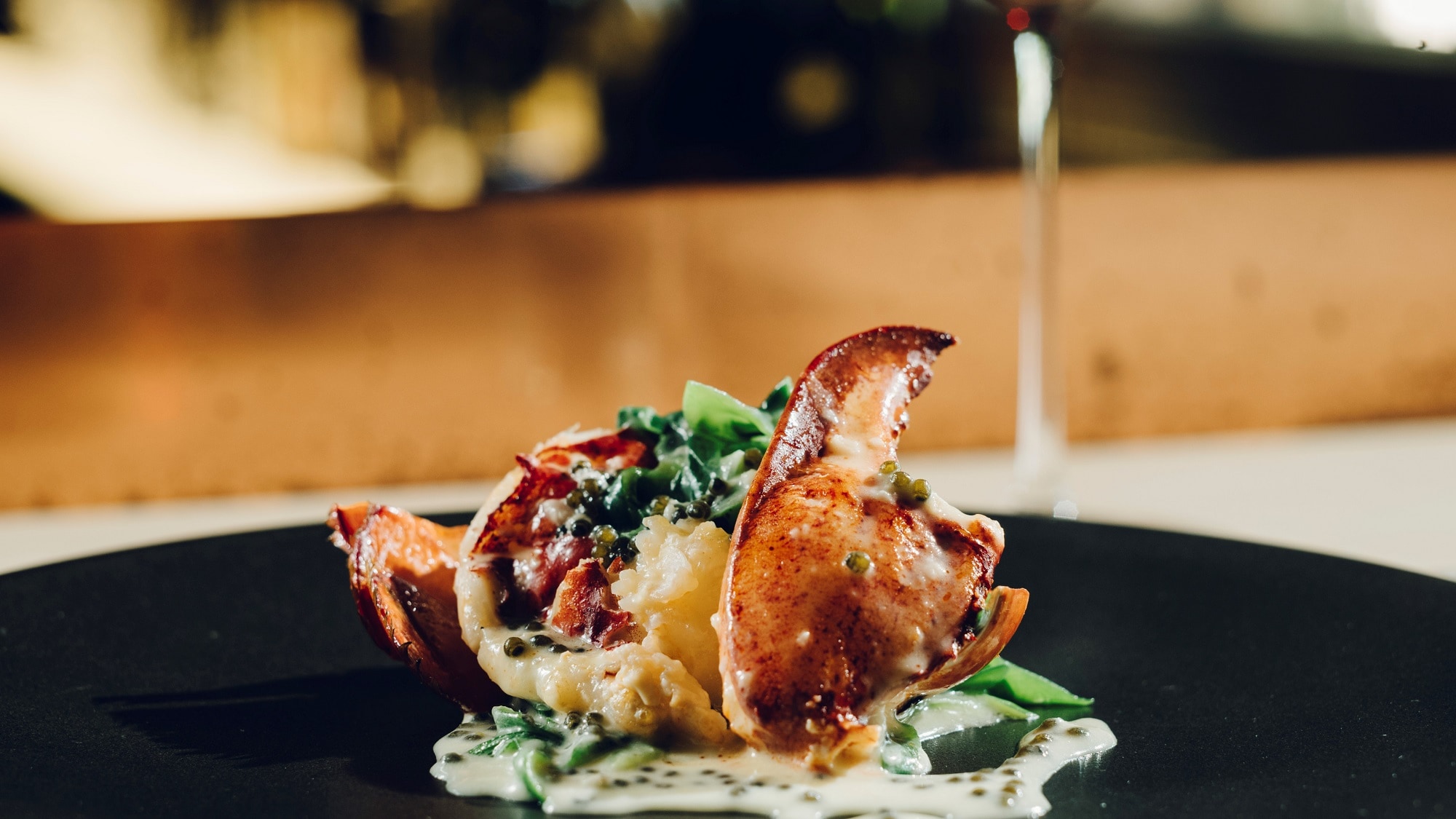 We are close to the chef and will respond to your tastes and requests in detail.