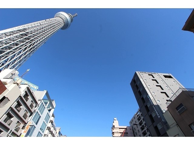 Skytree and Hotel Livemax