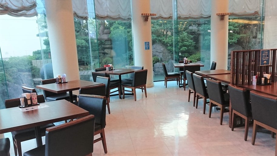 Inside the Hanachaya restaurant