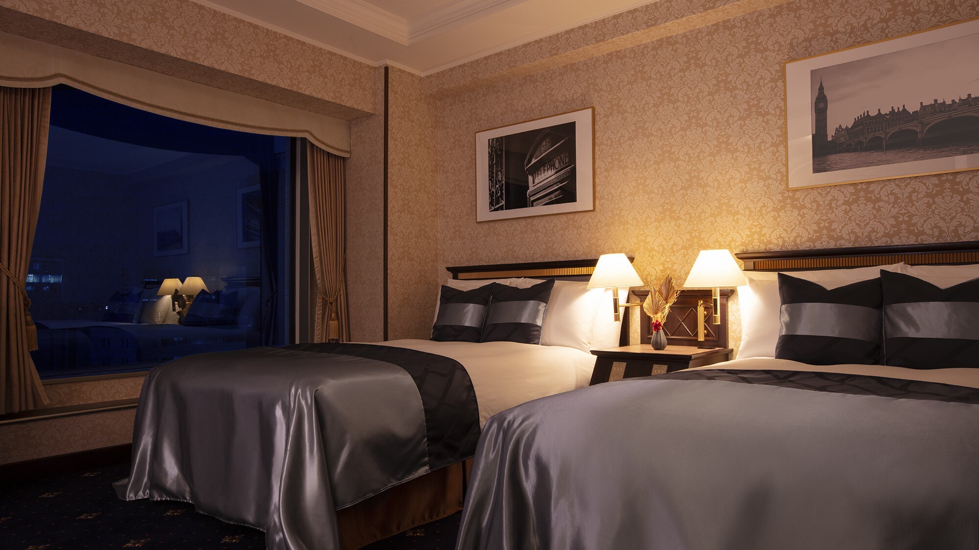 经典豪华双床房(48平方米)