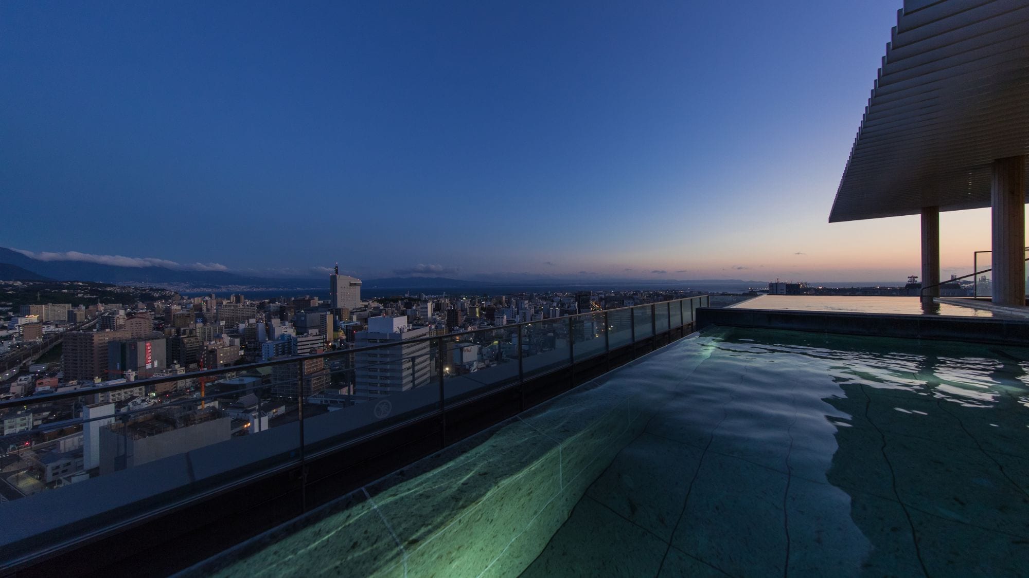 ◆Open-air bath in the sky｜High-concentration carbonated spring with more than 1000ppm of dissolved carbon dioxide