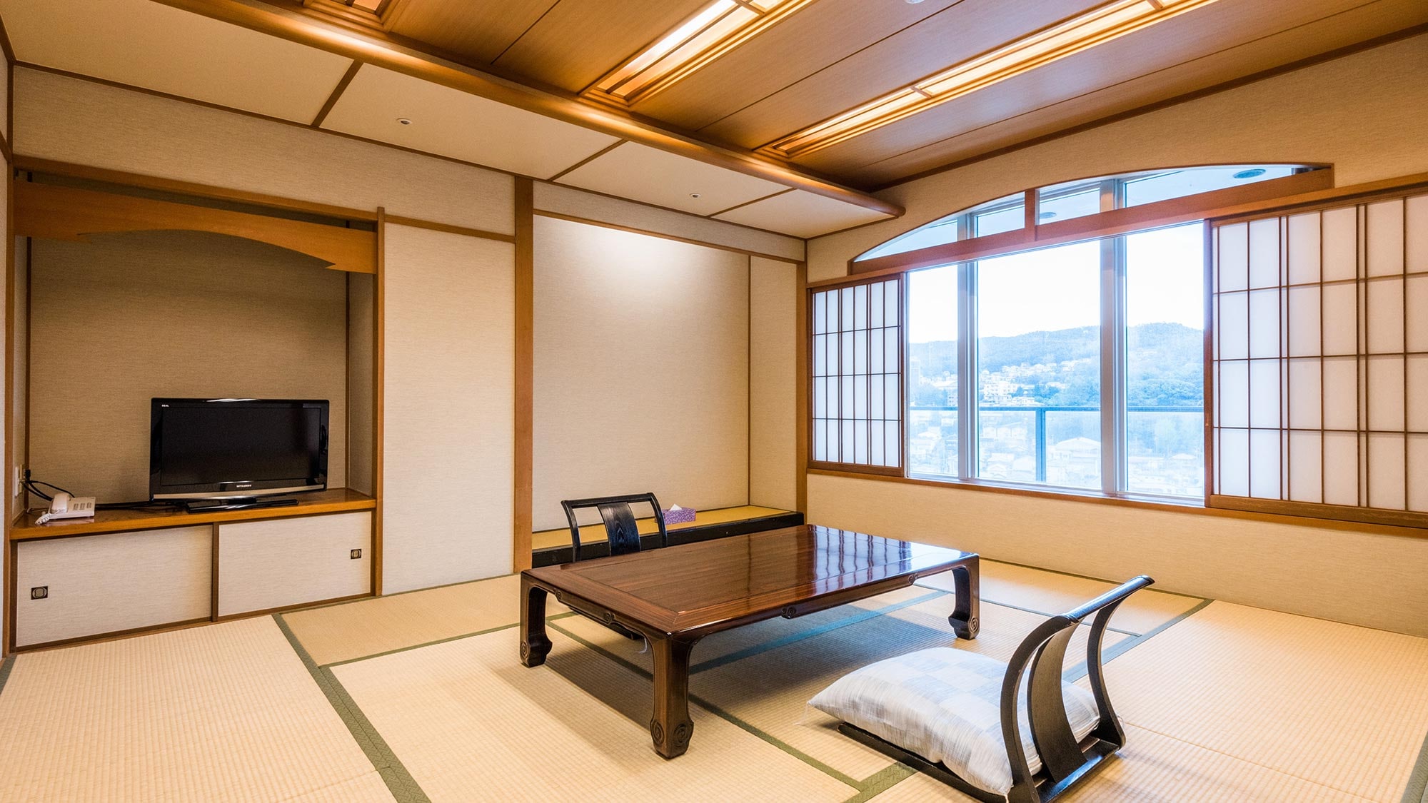 [Non-smoking] Relaxation/Japanese-Western style room (VIP room) R955