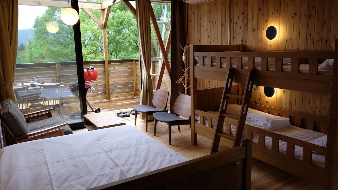圓形小屋內部