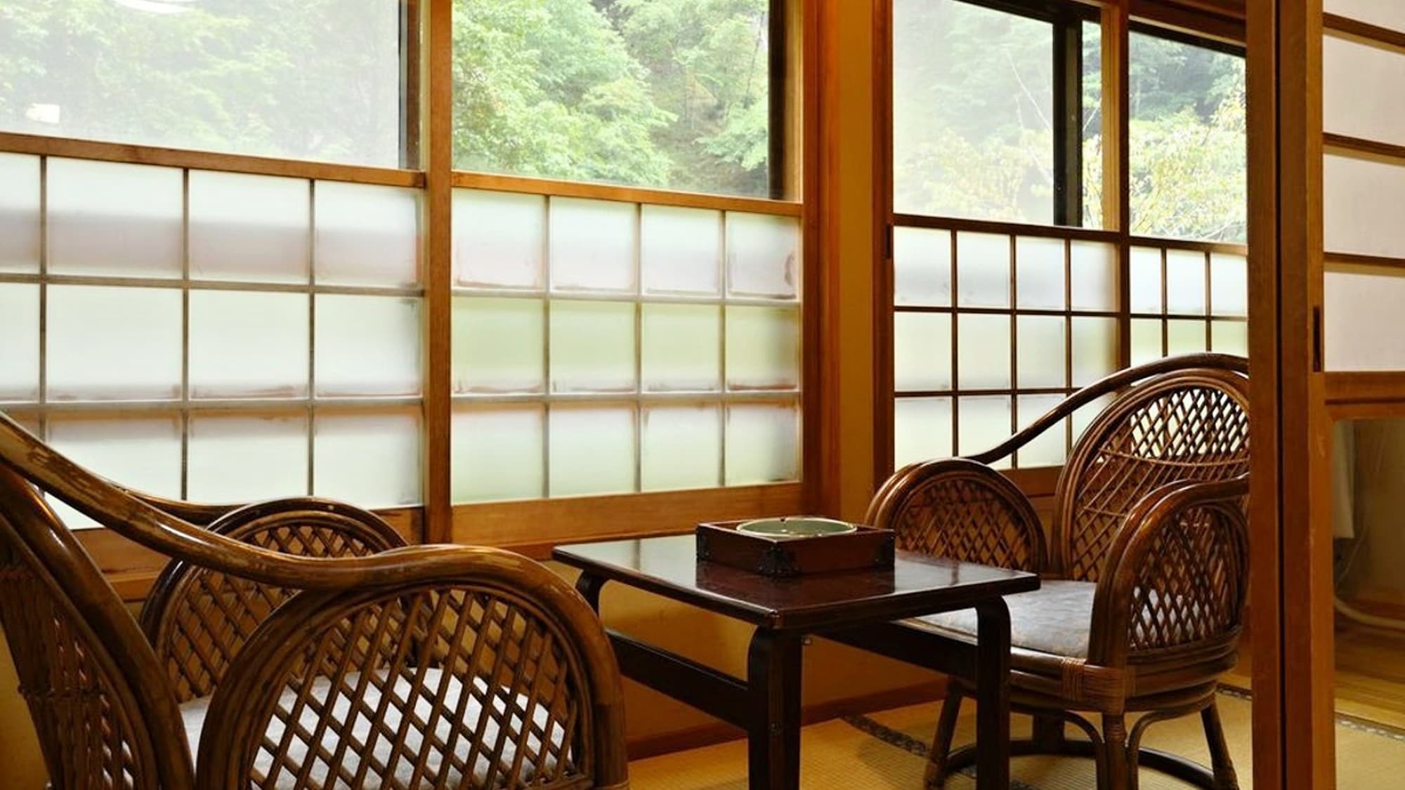 [Japanese-style room 10 tatami mats or more] Main building or Asunaro building *An example of Asunaro building