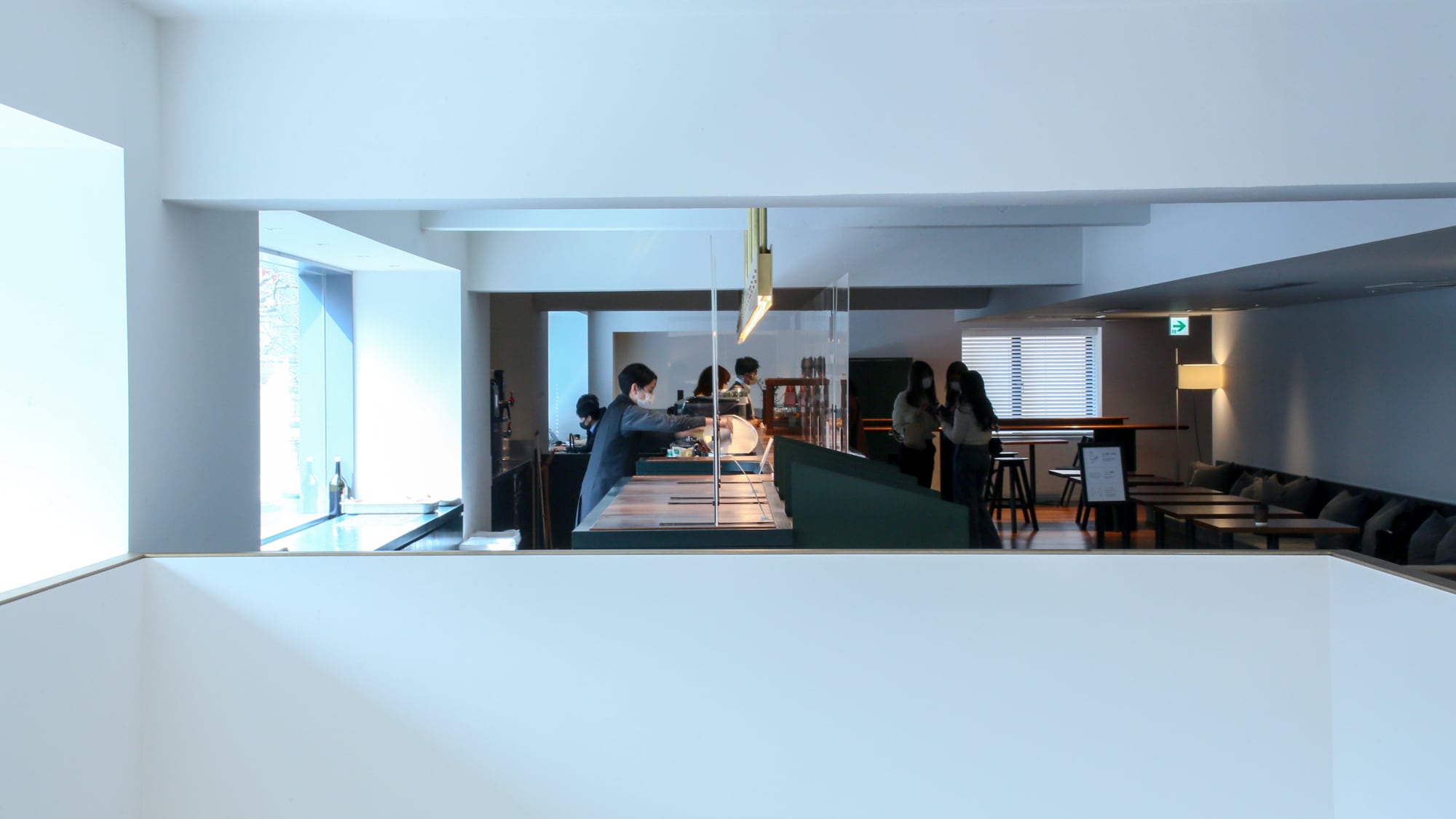 フロント・カフェ