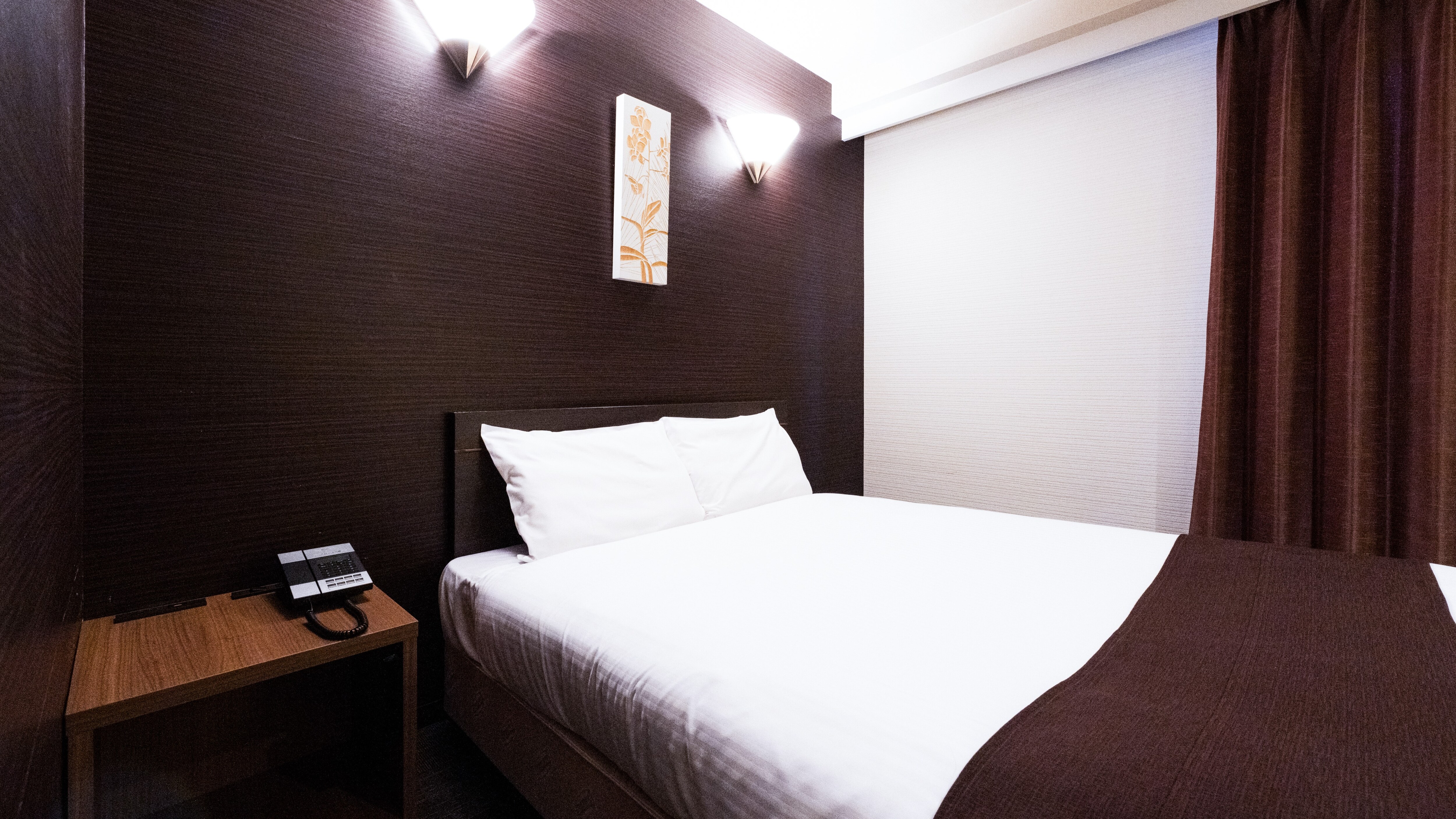 *Double: Stylish and functional, supporting your comfortable stay.