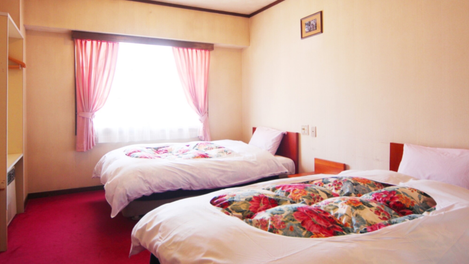 Western-style twin room (with bathroom)