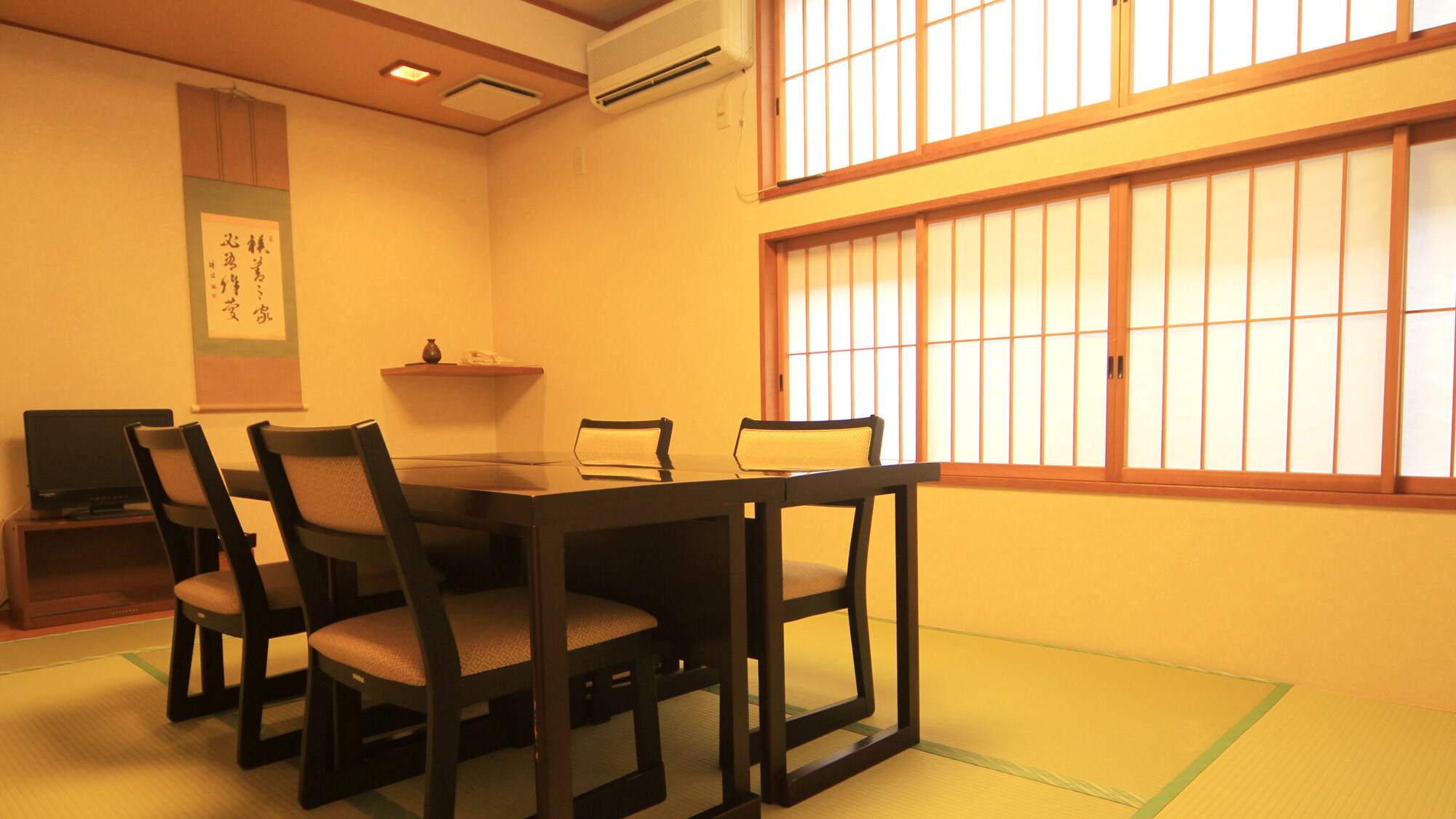 #Dining/Enjoy your meal in a comfortable private room. Relax and enjoy your meal at Ogawaya.