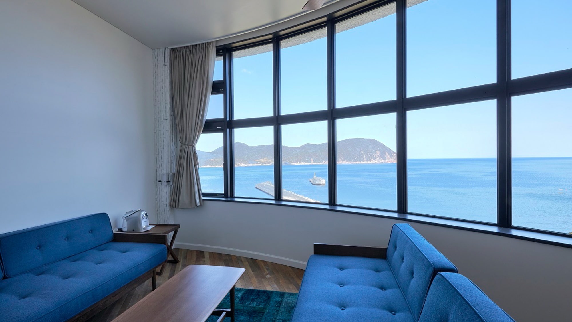Executive Ocean Suite - Enjoy the magnificent panoramic view of Narao Bay and Goto Nada Sea.
