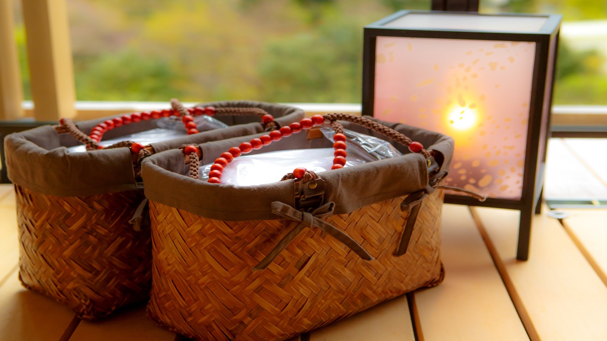 [Bath basket] Please bring a bath basket from your room to the large bath or private bath. (Image)
