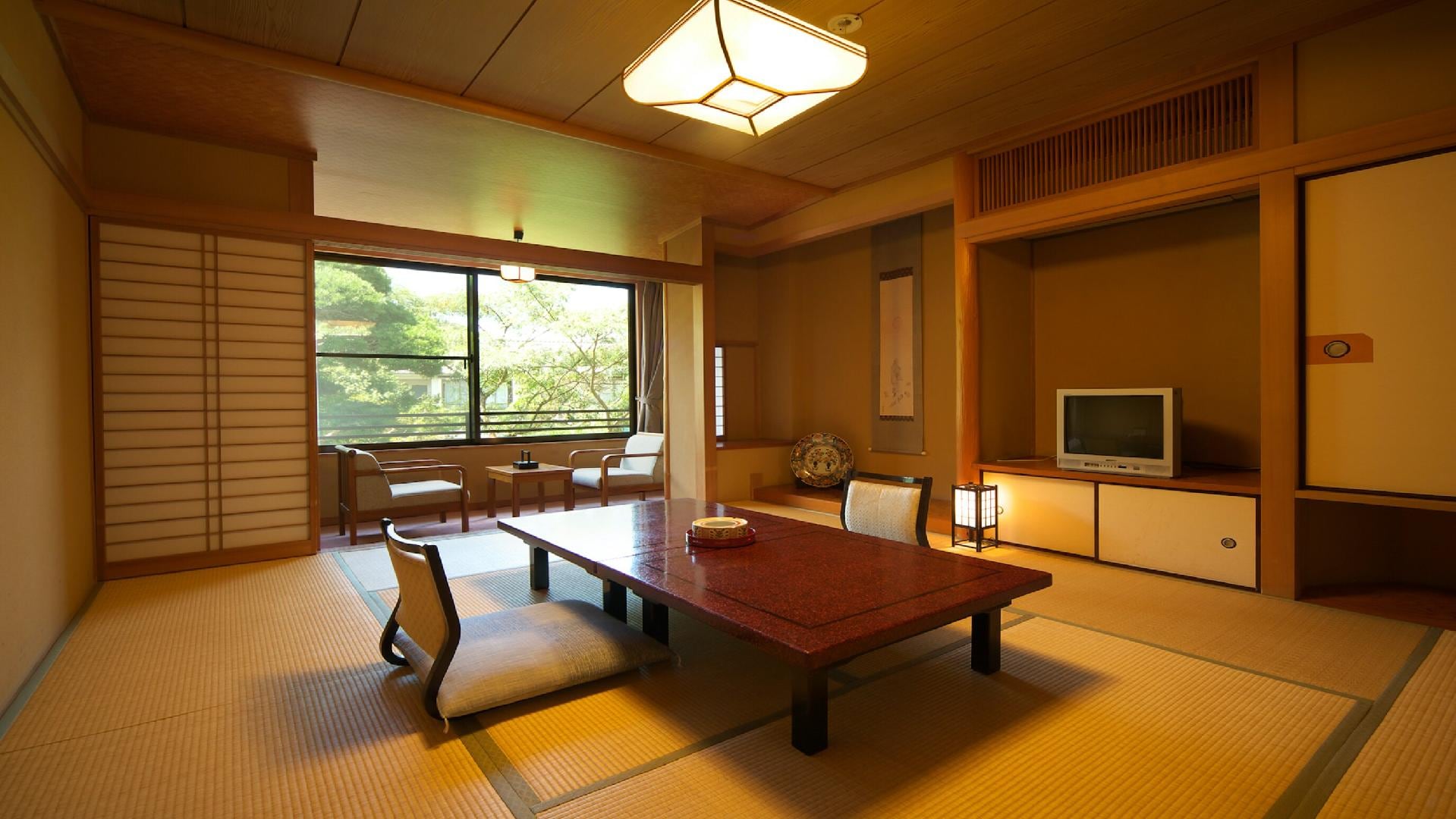 A type garden view 10 tatami Japanese-style room