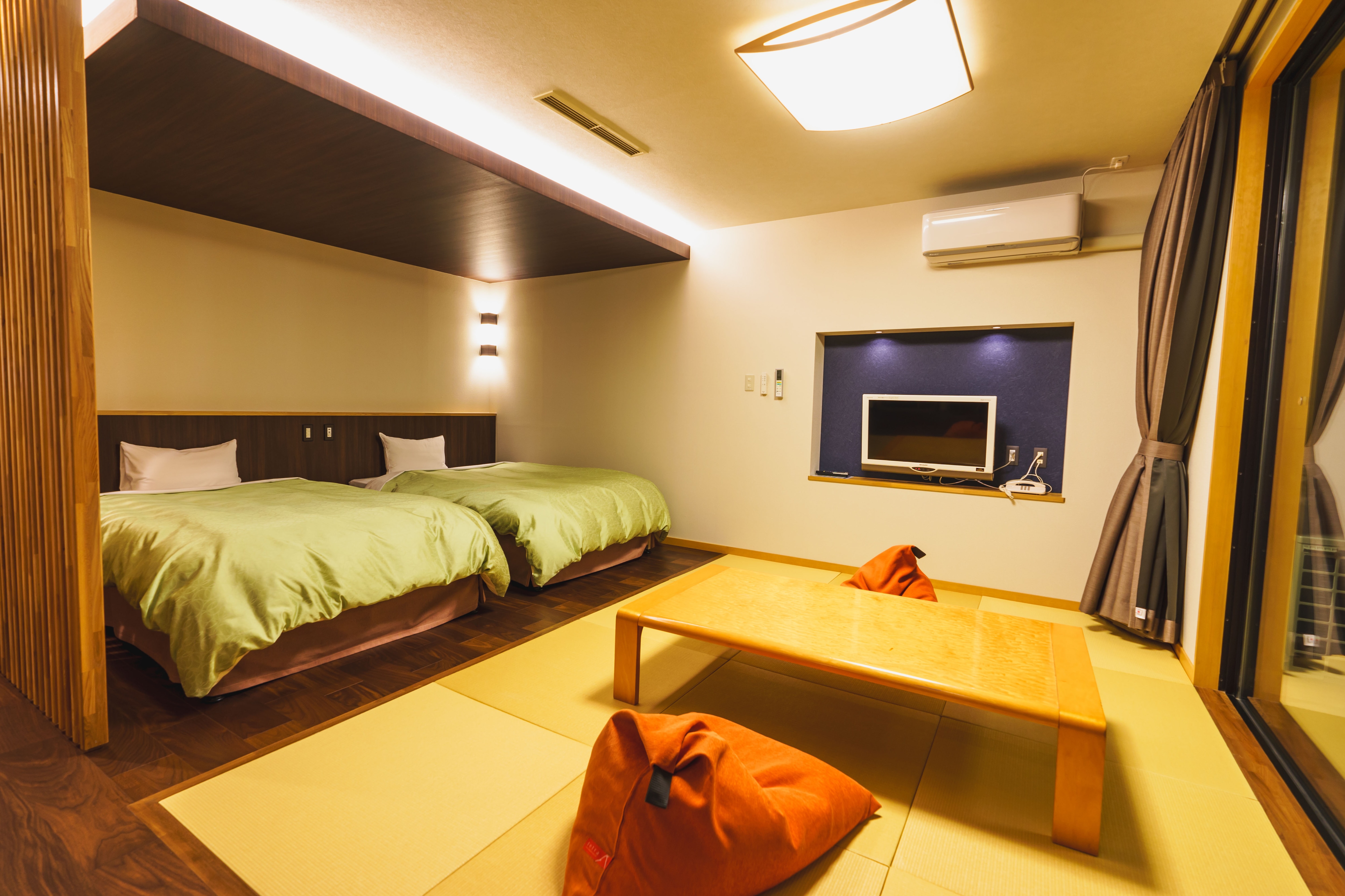 Japanese and Western room with open-air bath