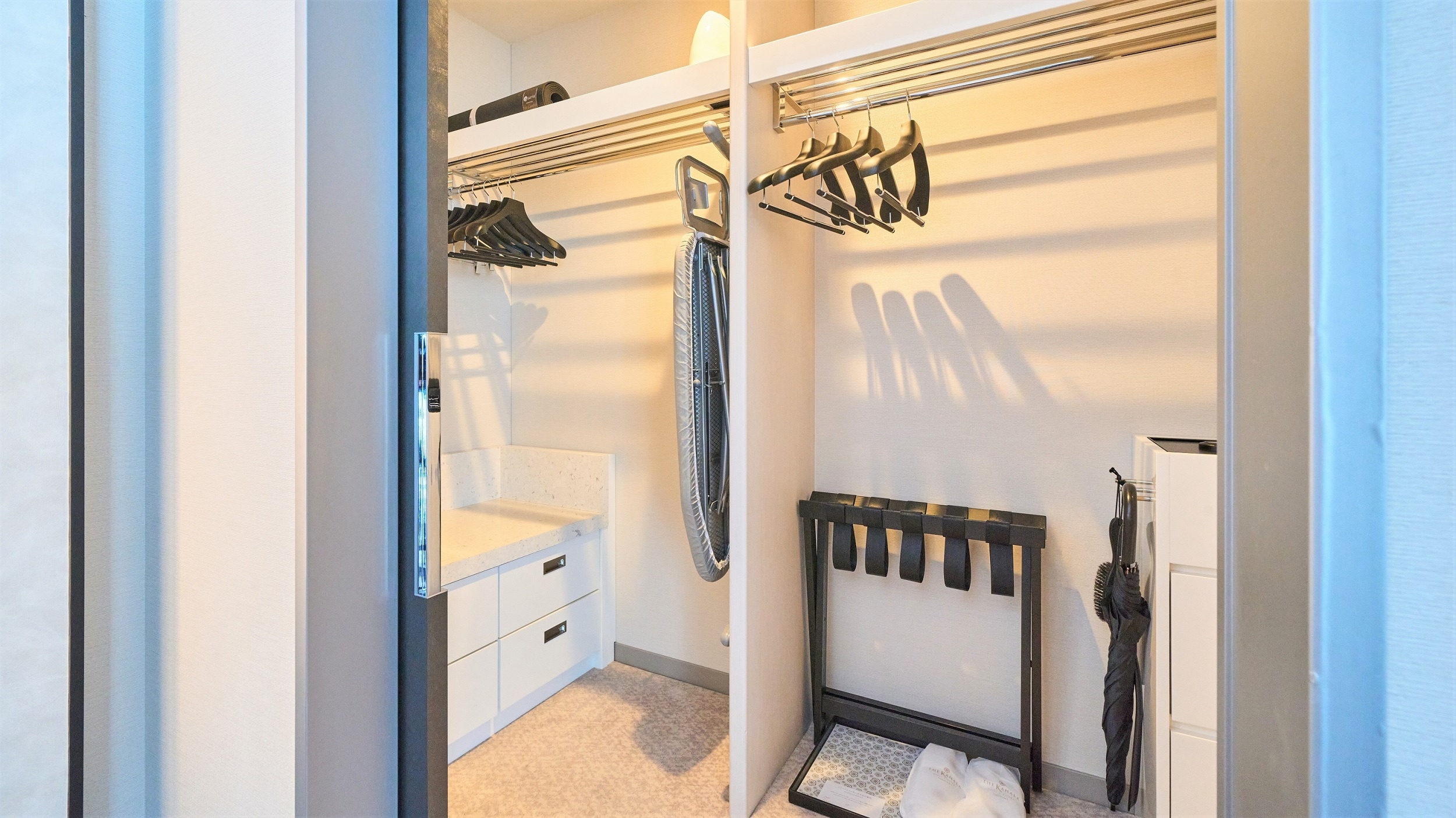 옷장 (프리미어 스위트)