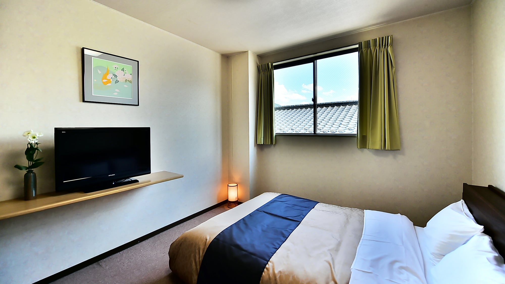  An example of a double room in the main building "Tozenkaku"