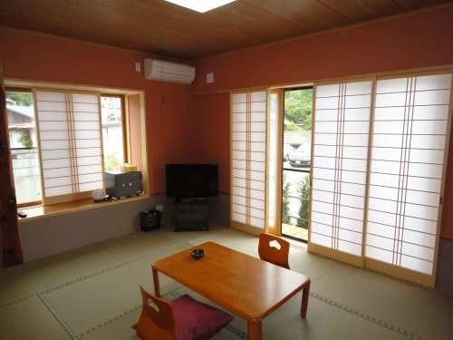 Example of guest room
