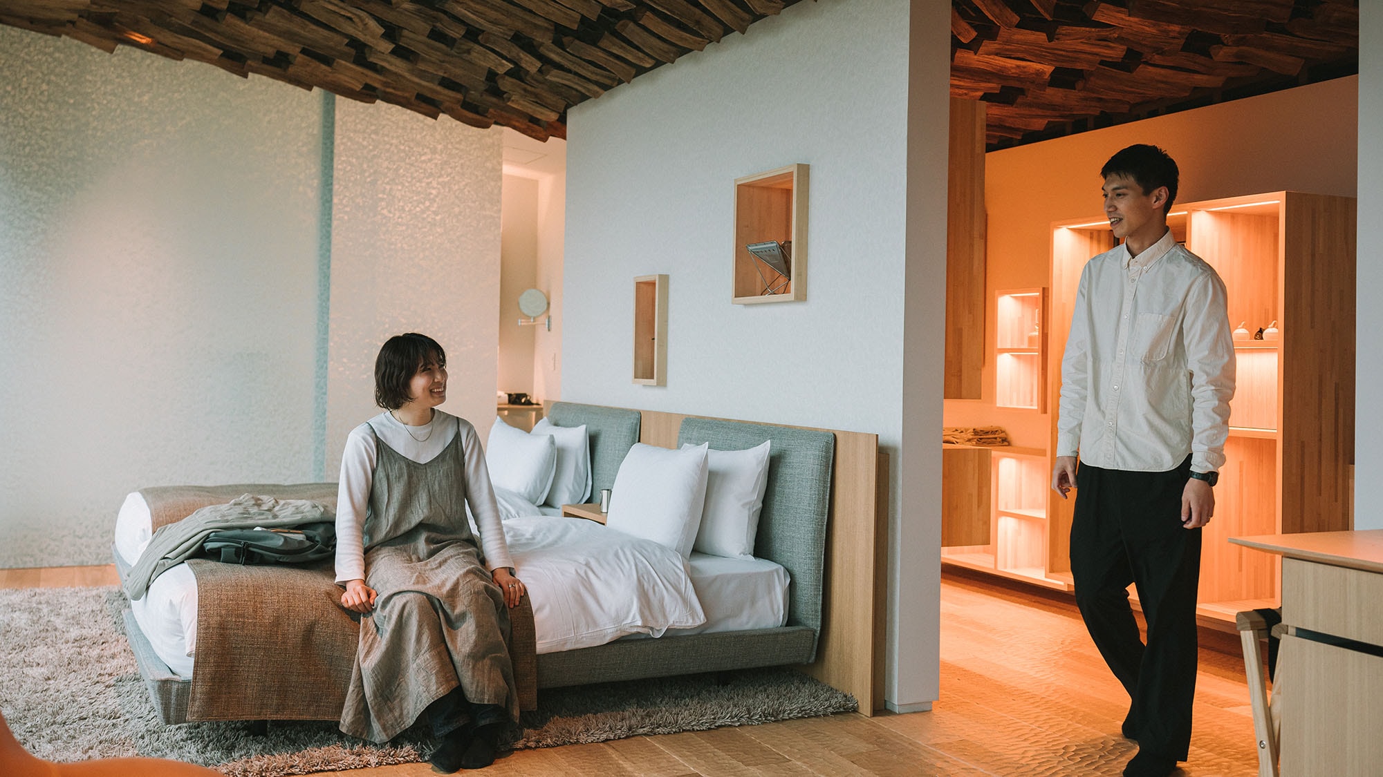 ・[Villa Twin 50m2] Phòng ngủ không được ngăn cách hoàn toàn, tạo nên không gian mở.