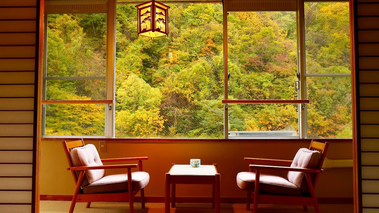 ■ Asagiri　＜Phòng góc＞Phòng kiểu Nhật có hiên, 10 chiếu tatami, phòng bên cạnh 6 chiếu tatami