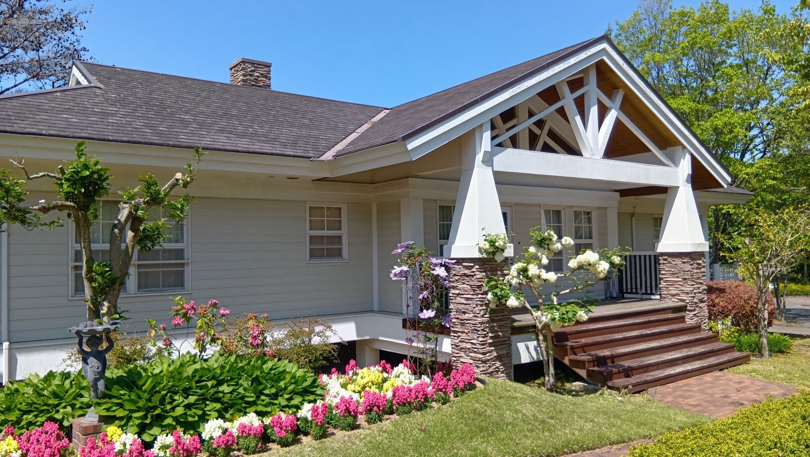 กระท่อม1_แมกโนเลีย_ภายนอก