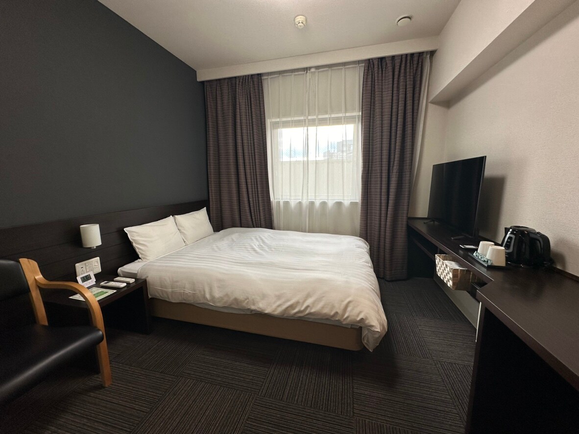 ■Phòng đơn/đôi không hút thuốc rộng 15m2 Giường Simmons 140cm×195cm