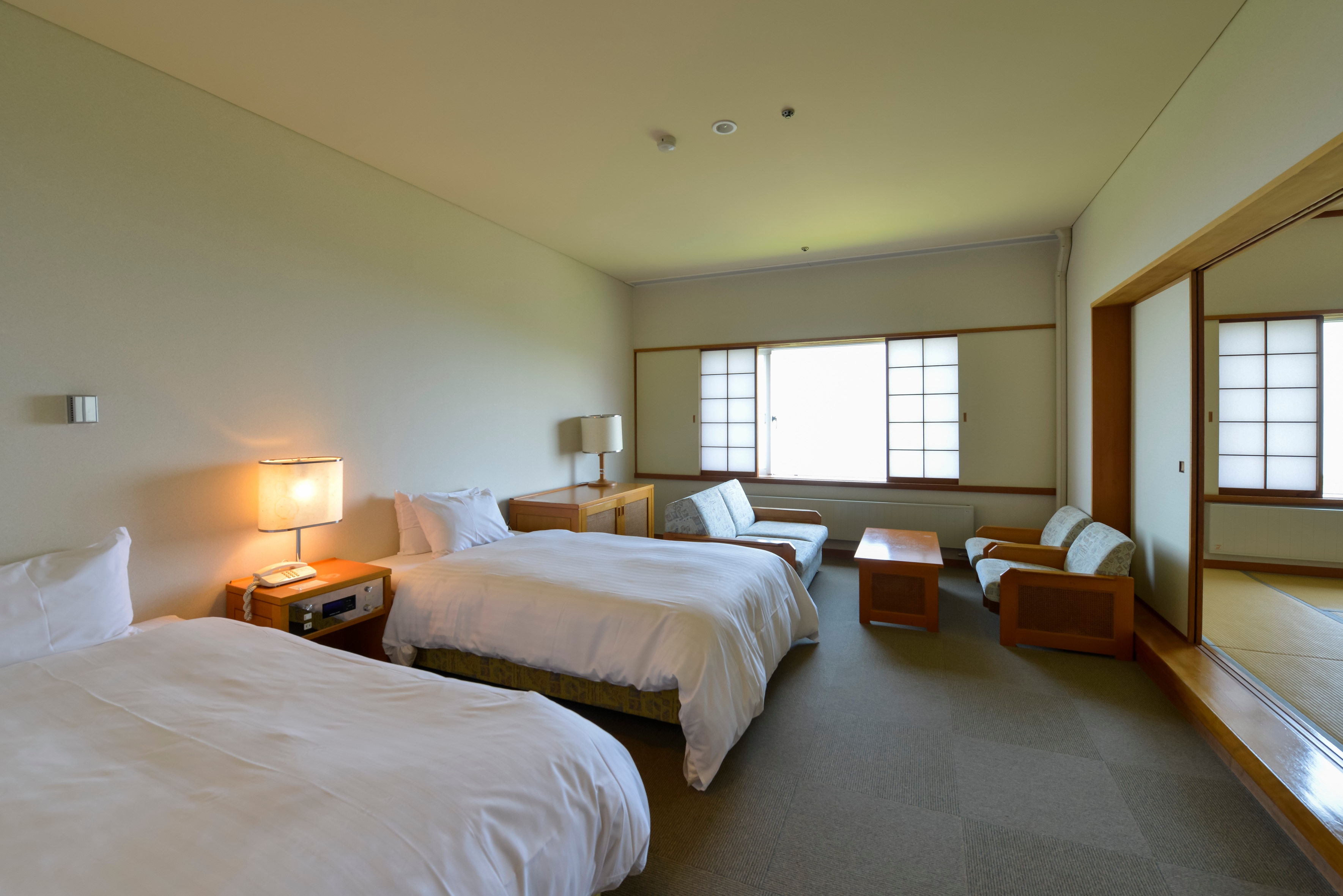 Semi-suite (Japanese and Western room)