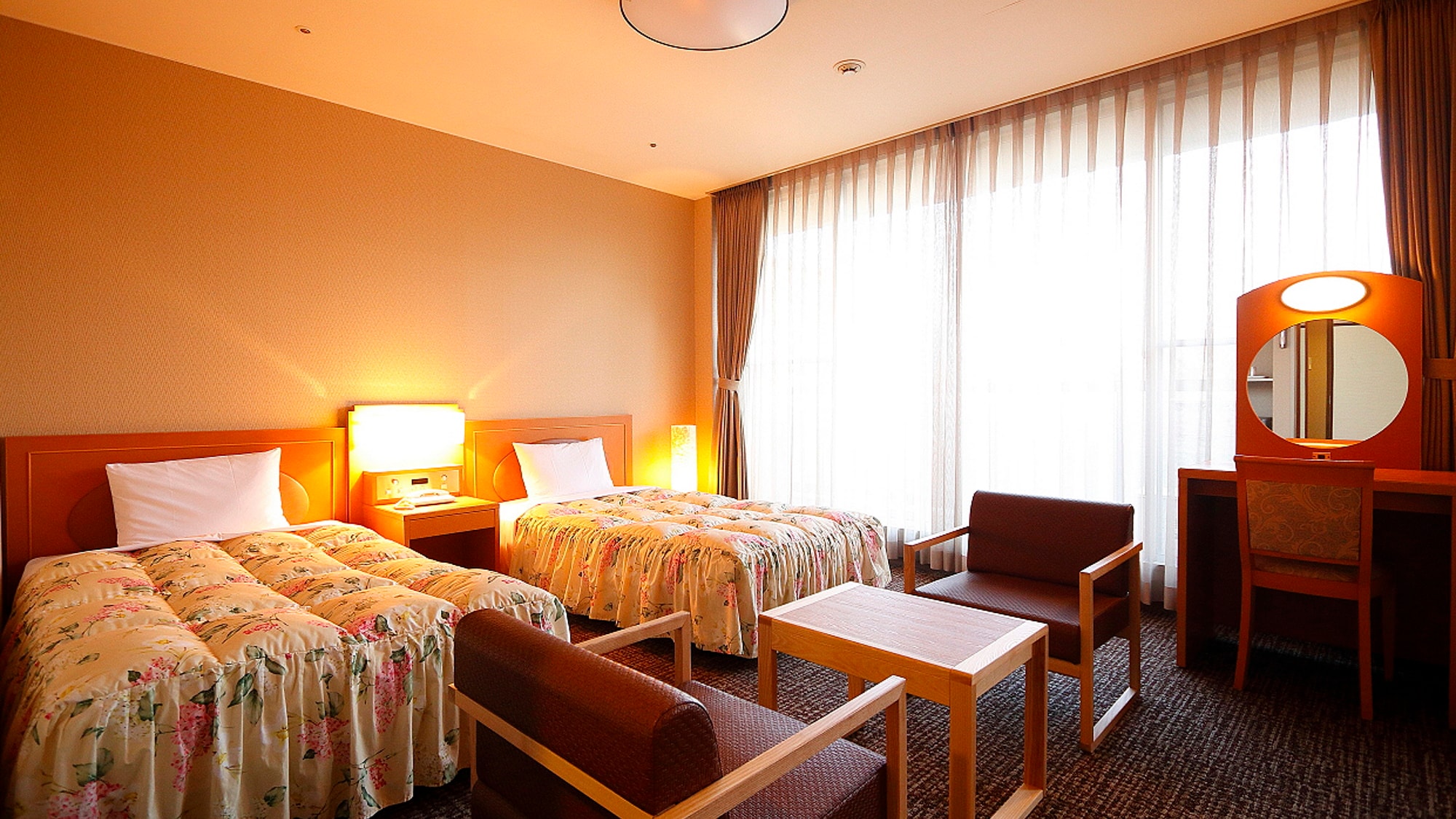 [ห้องพักสไตล์ญี่ปุ่น-ตะวันตก/มีห้องอาบน้ำ] ห้องพักสไตล์ตะวันตกที่มีเตียงเดี่ยว 2 เตียง และห้องพักสไตล์ญี่ปุ่นขนาด 6 เสื่อทาทามิ