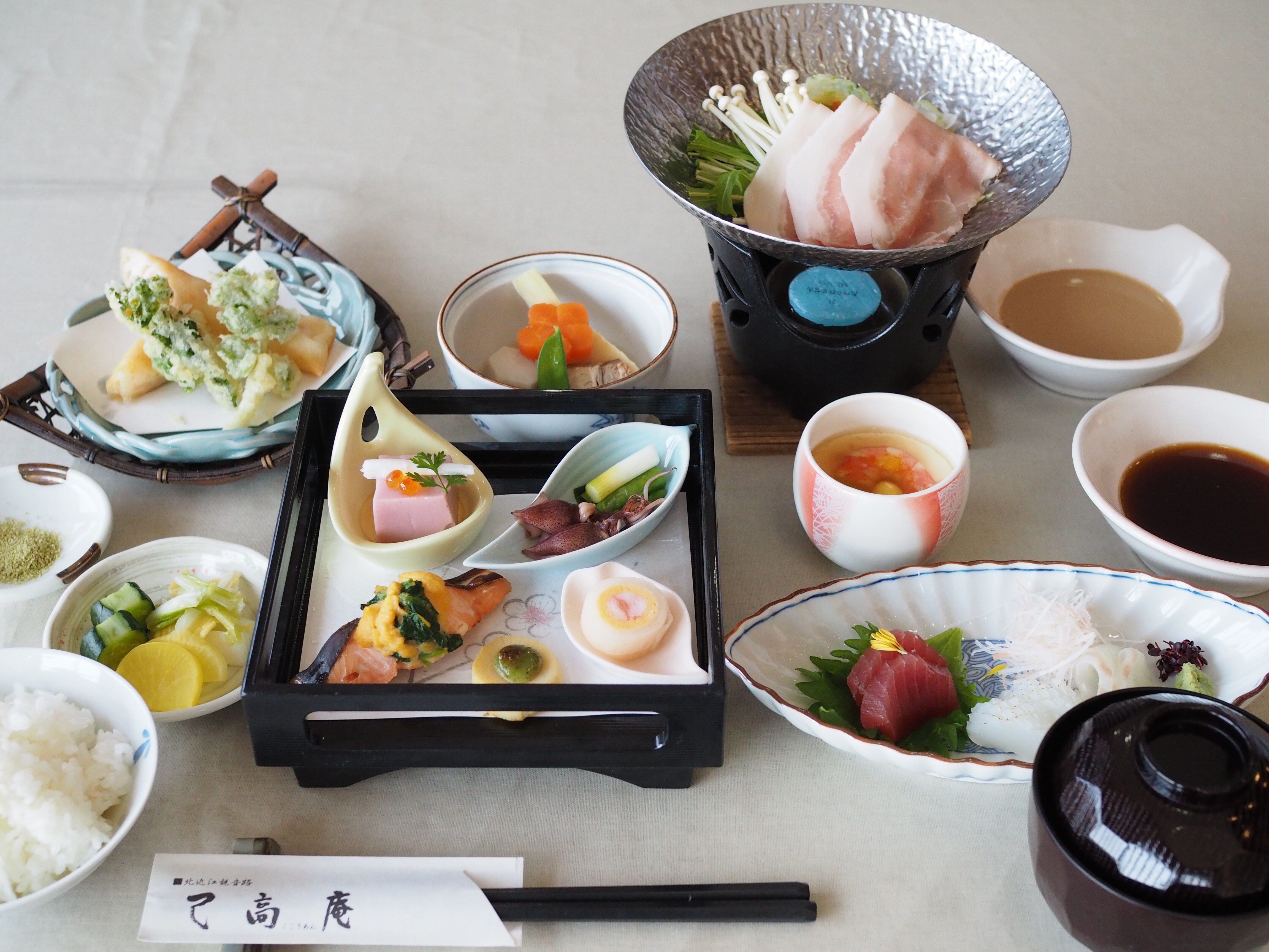 Moderate portioned kaiseki course