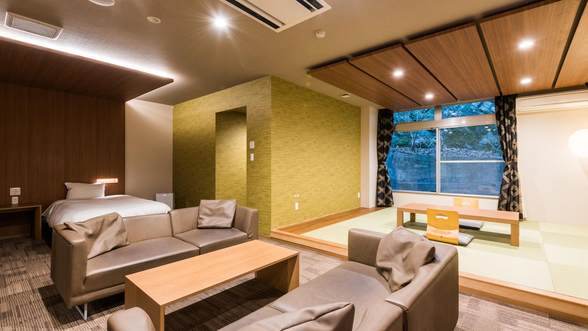 Superior Japanese-Western style twin room, 8 tatami mats, with indoor bath