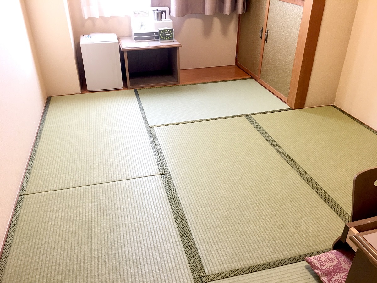 Phòng đơn kiểu Nhật (có futon) *Chỉ có phòng hút thuốc