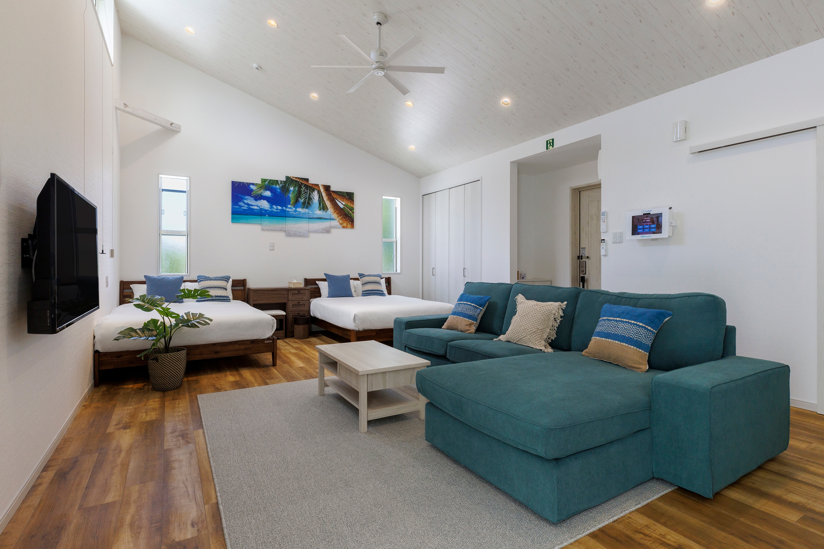 [La Ohana 2] We offer comfortable rooms that make you feel at home even when you are traveling.