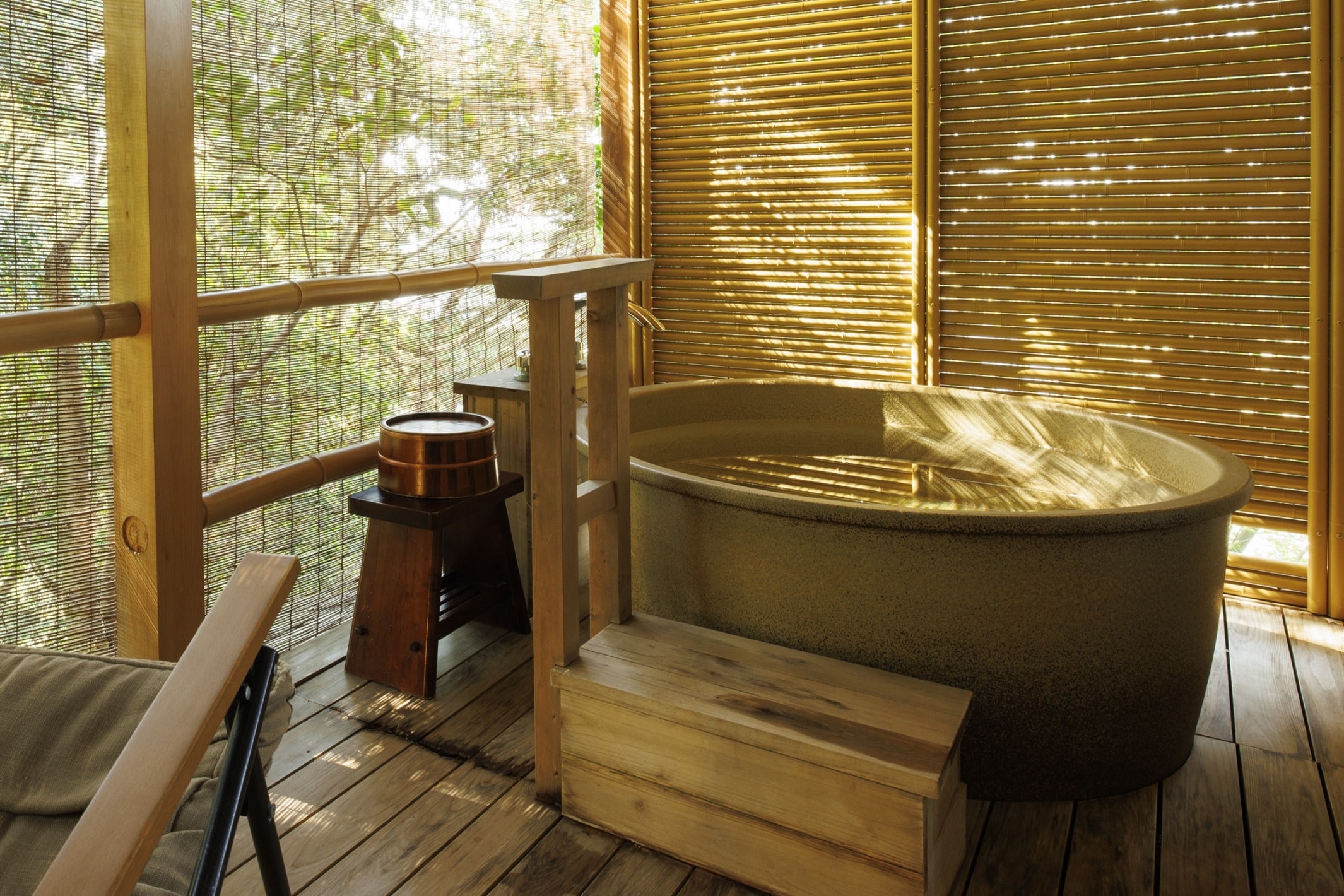 [Main building: Room with ceramic open-air bath] (Room 412) A room with one double bed, popular with couples.