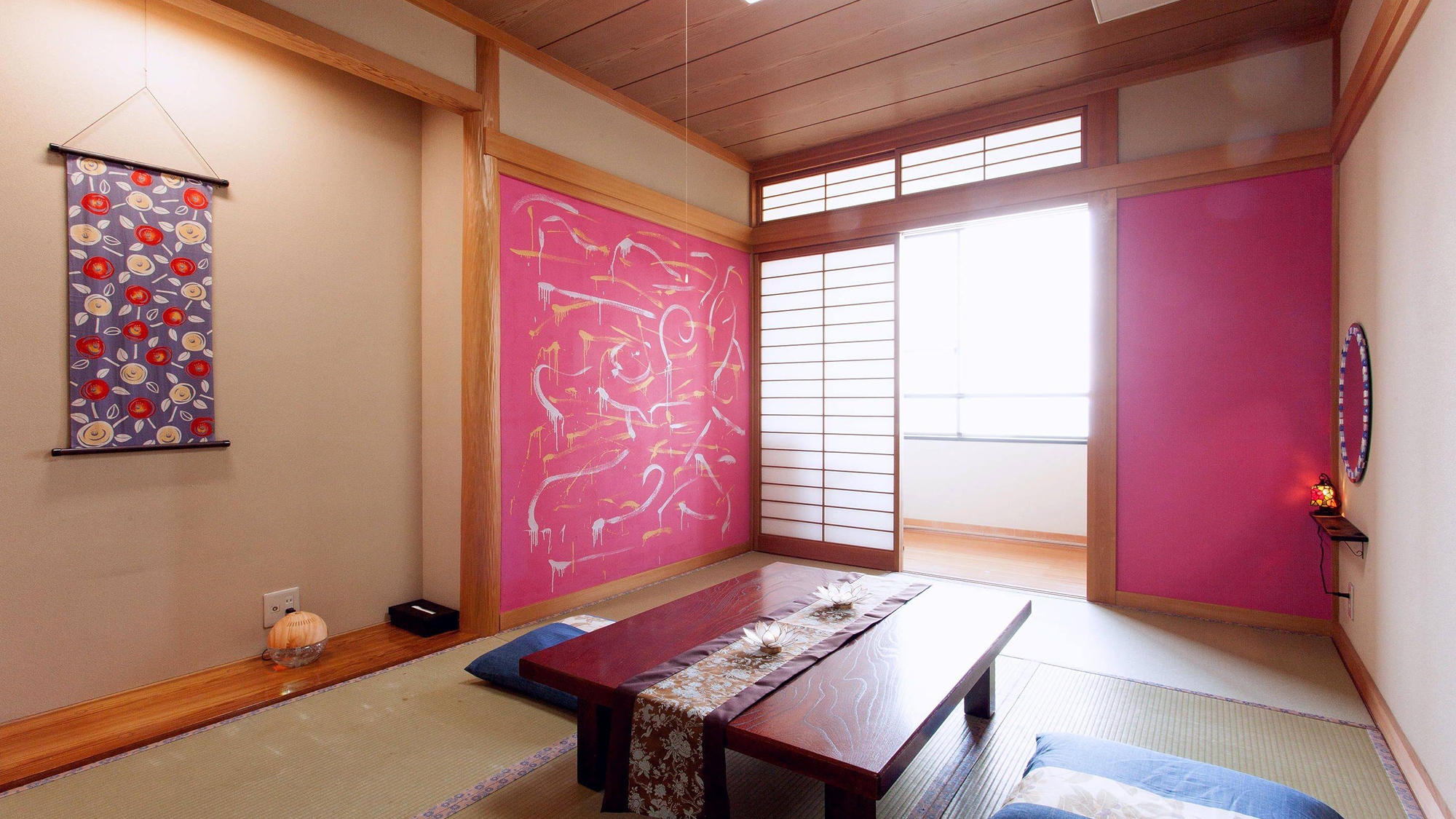 Small 6 tatami Japanese-style room ★ Ocean view